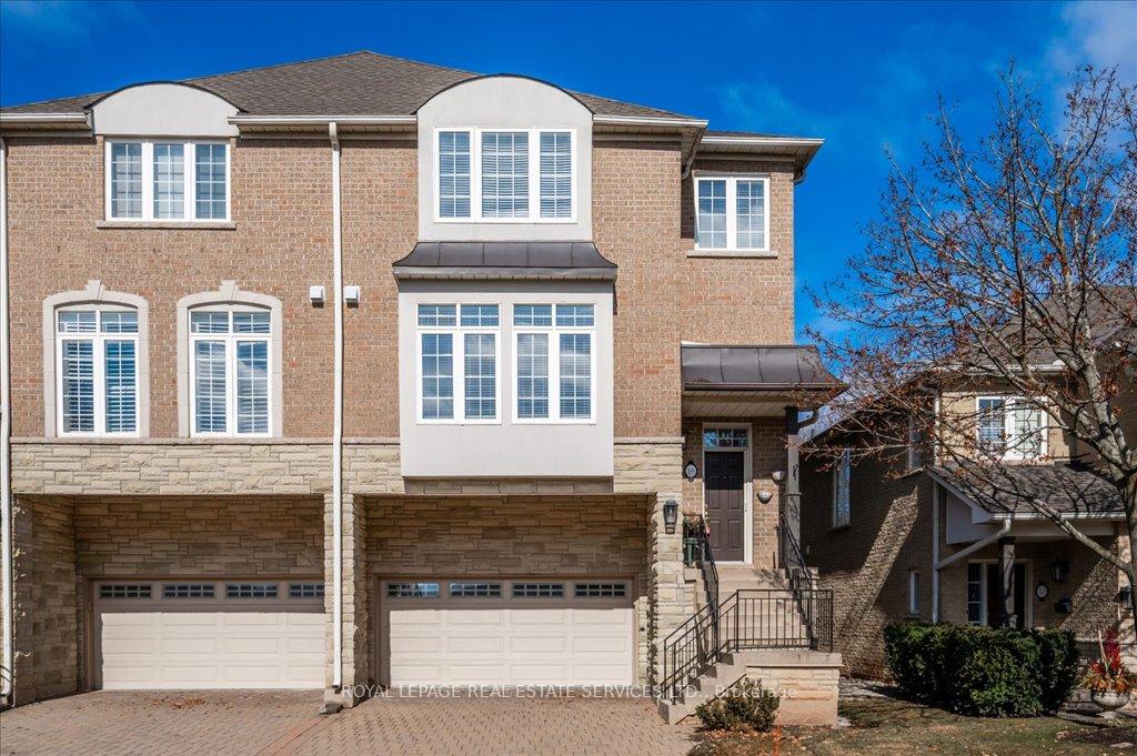 3 Bedrooms Condo at 1267 Dorval, Oakville For sale