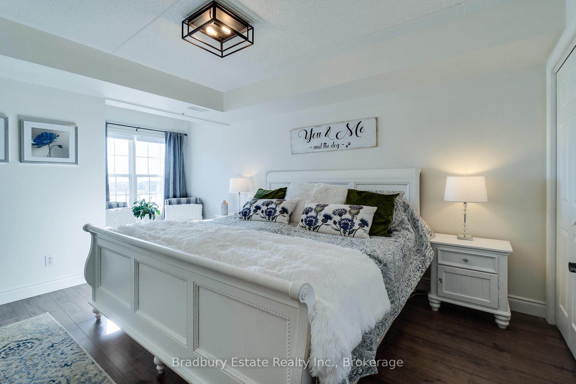 2 Bedrooms Condo at 2045 Appleby,  Burlington For sale