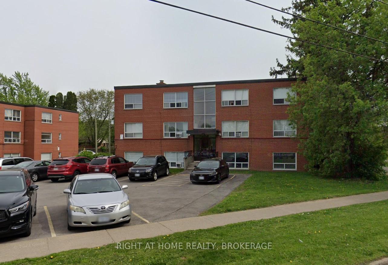 2 Bedrooms Condo at 57 Mericourt, Hamilton For sale