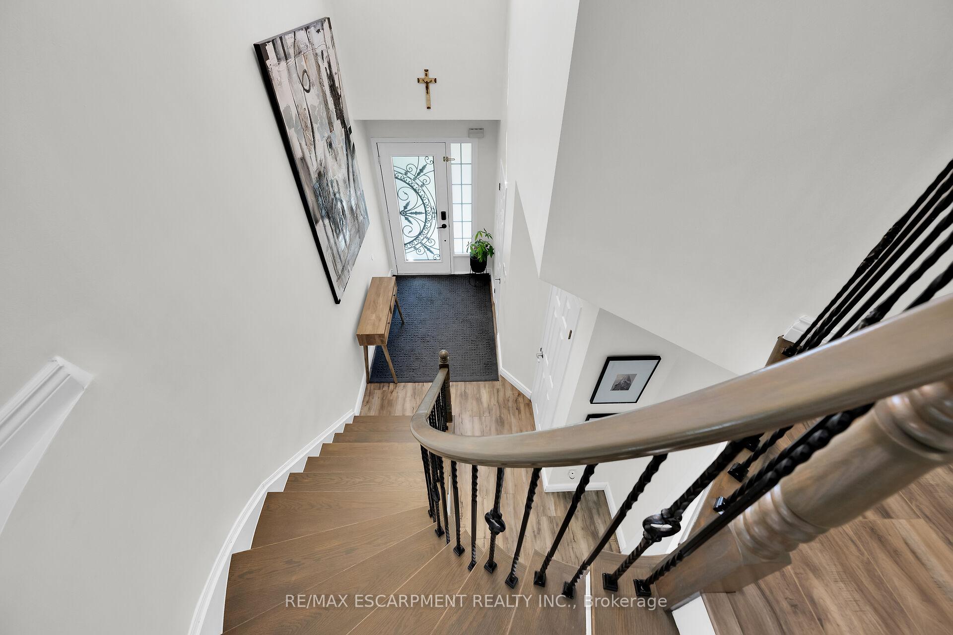 4 Bedrooms Condo at 134 Terni, Hamilton For sale
