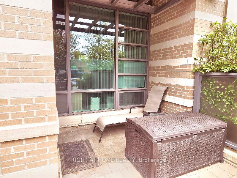 1 Bedroom Condo at 215 Sherway Gardens, Toronto For sale