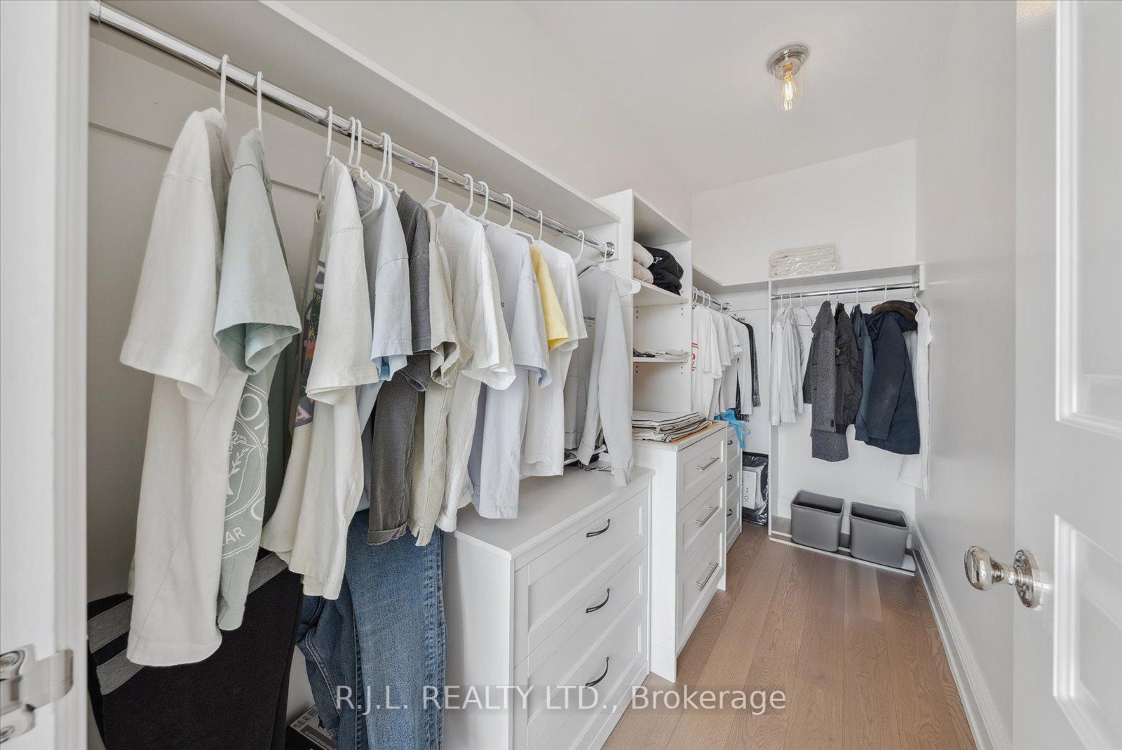 1 Bedroom Condo at 183 Wellington, Toronto For sale
