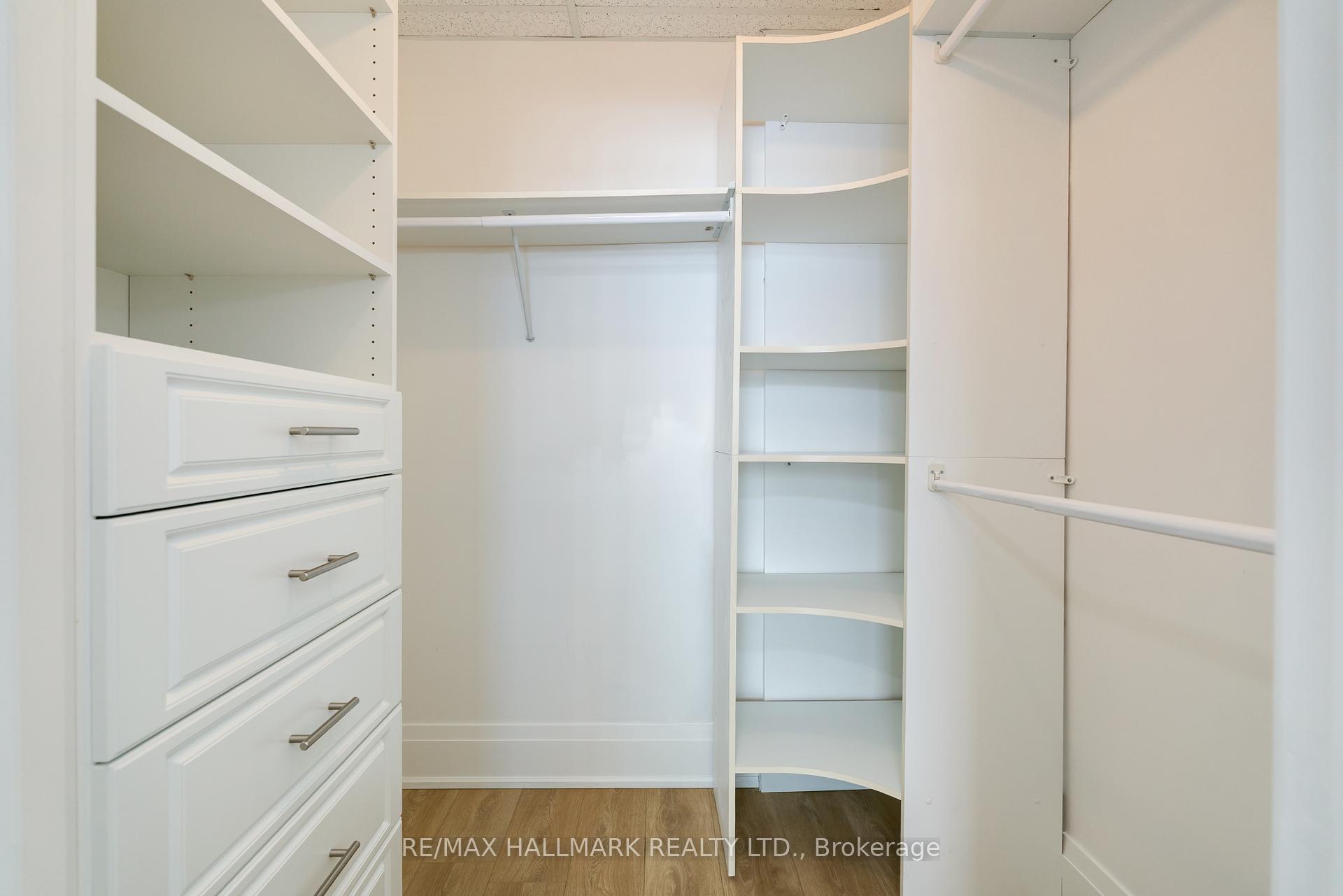 1 Bedroom Condo at 980 Yonge, Toronto For sale