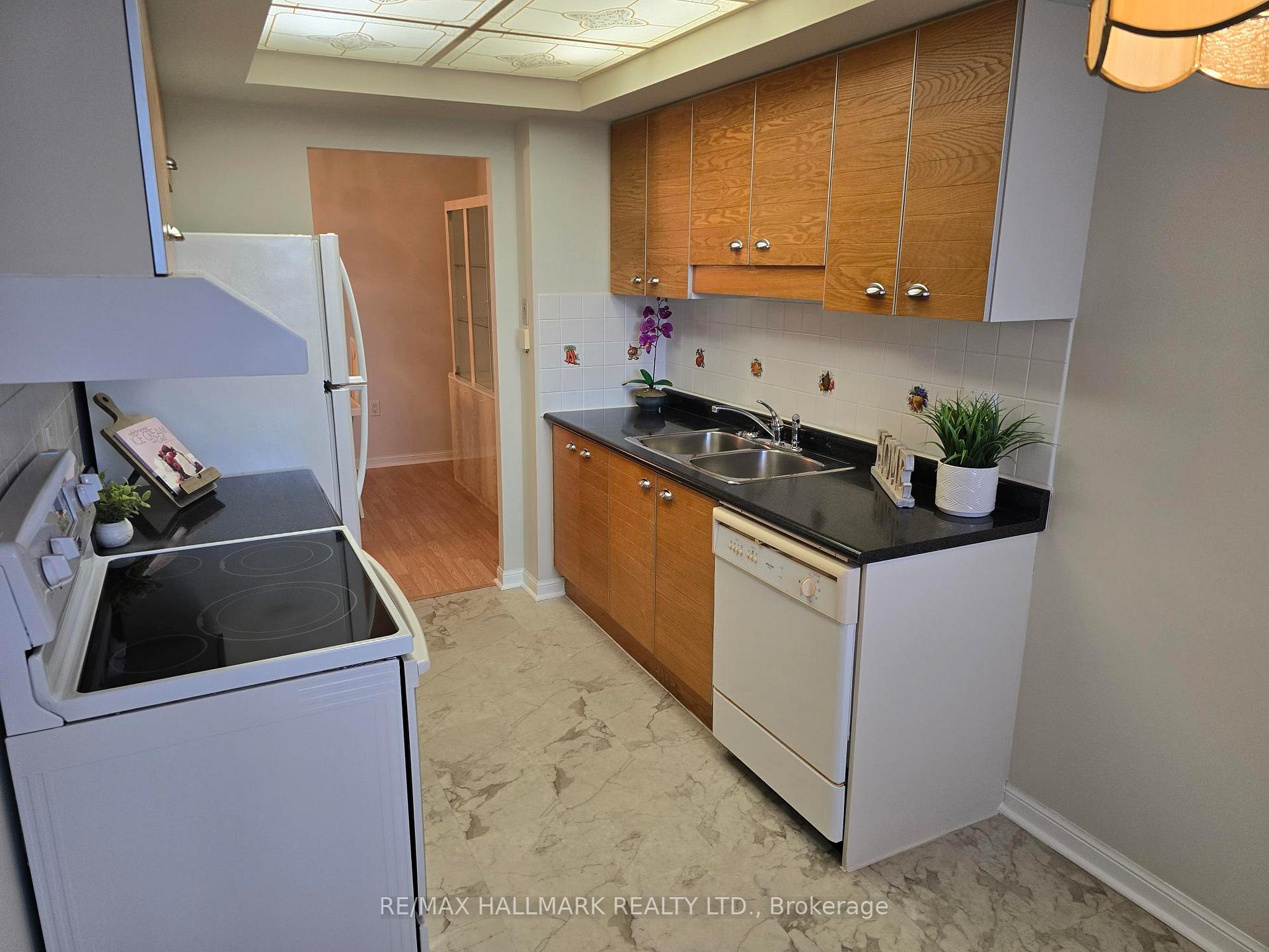 1 Bedroom Condo at 757 Victoria Park, Toronto For sale