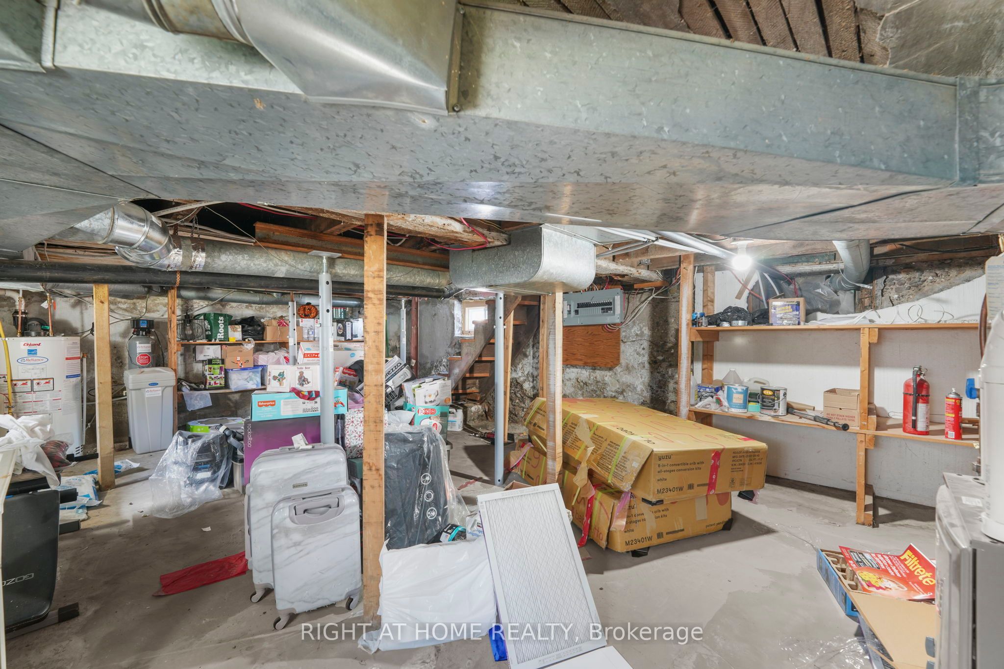 392 Stouffer Street
