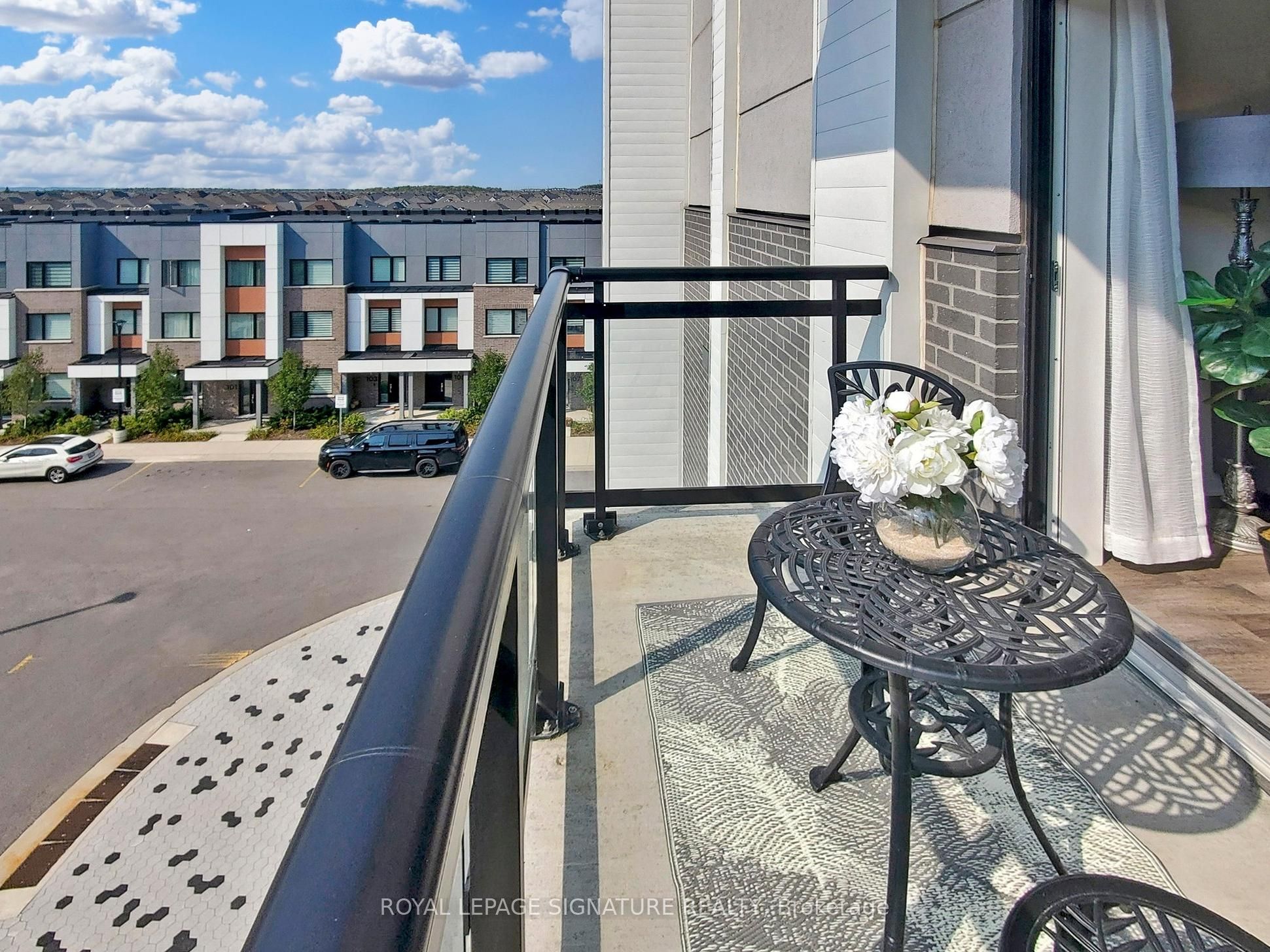 102 Grovewood Common, #405