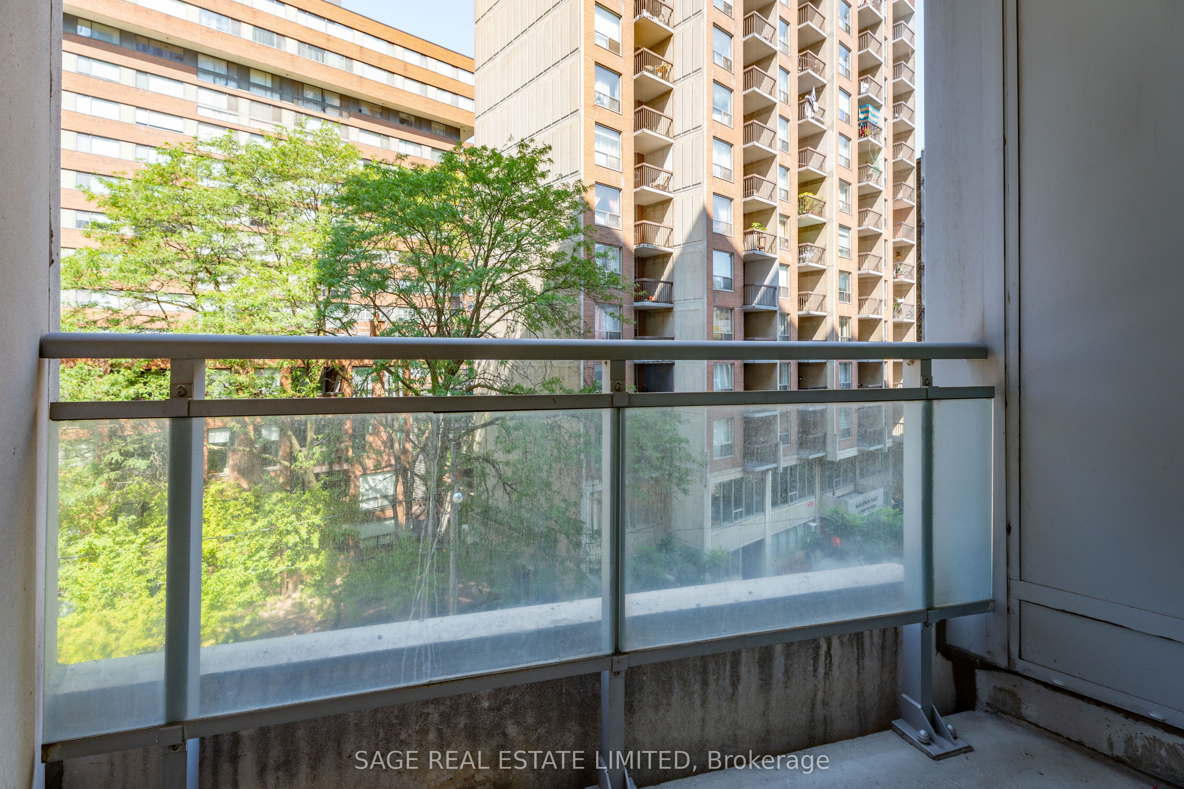 8 Scollard Street, #411