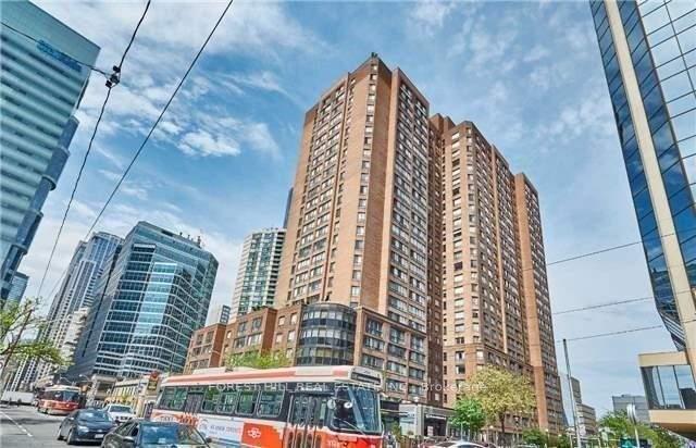 2 Bedrooms Condo at 633 Bay, Toronto For sale