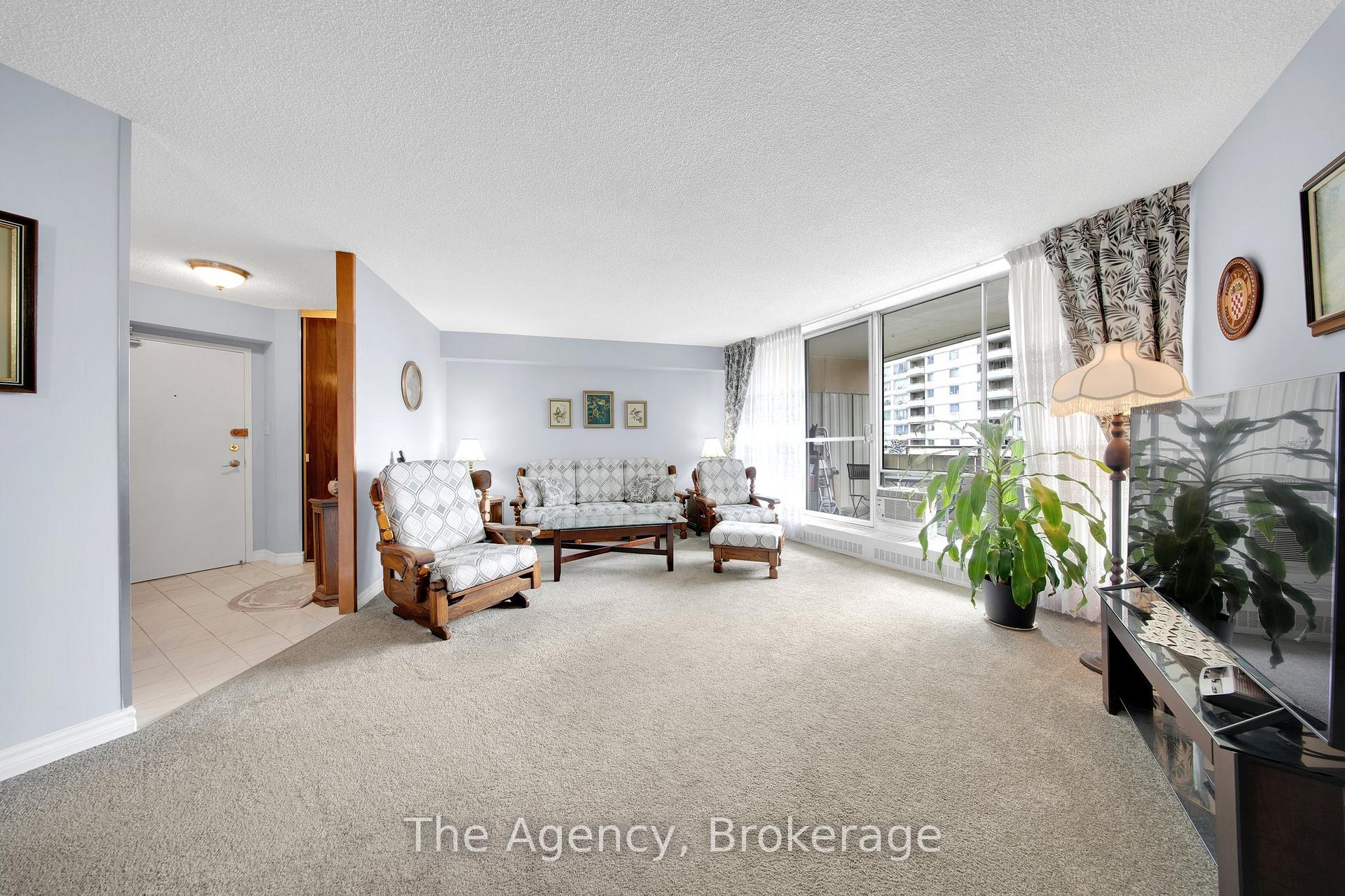 2 Bedrooms Condo at 330 Dixon, Toronto For sale