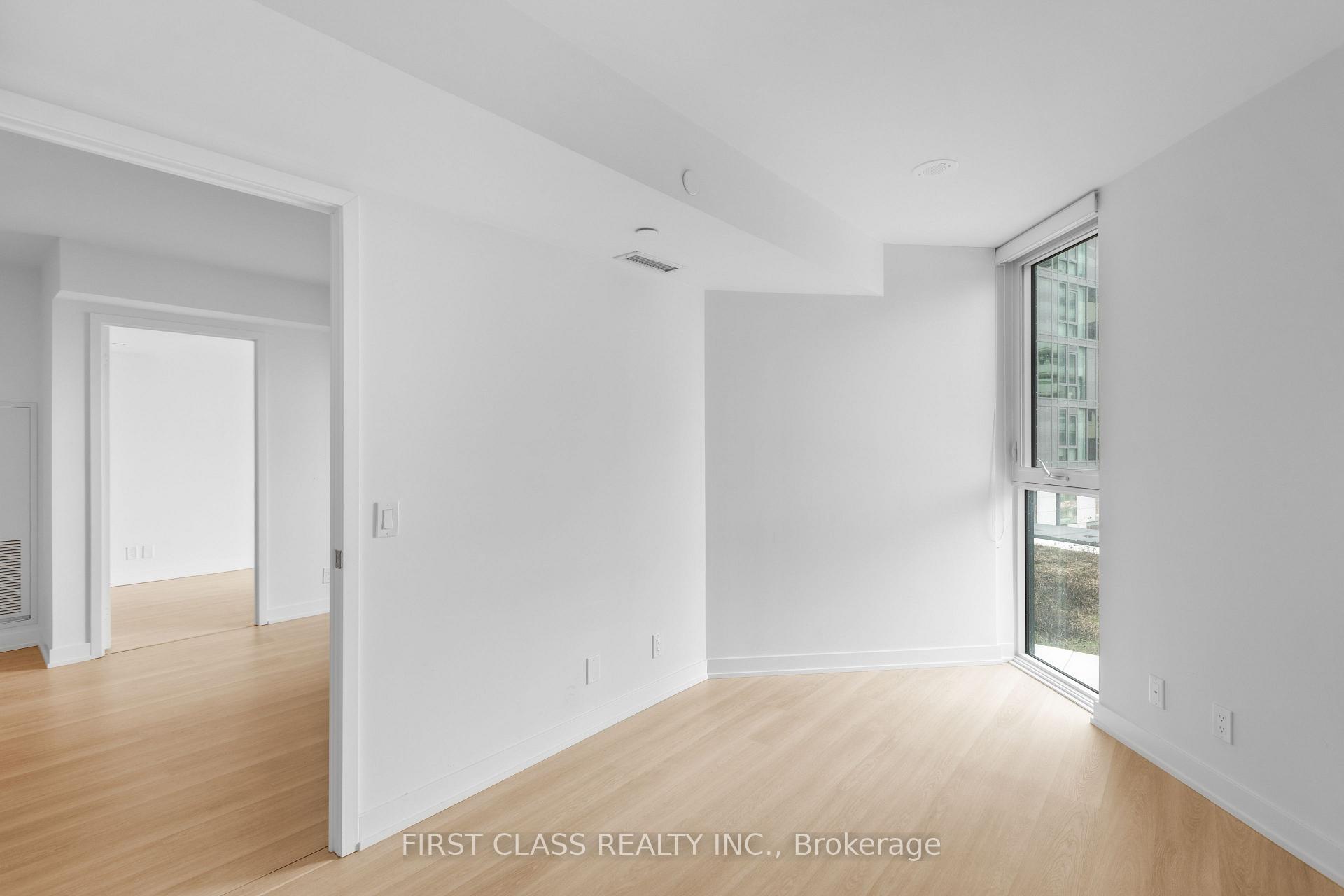 2 Bedrooms Condo at 30 Tretti, Toronto For sale