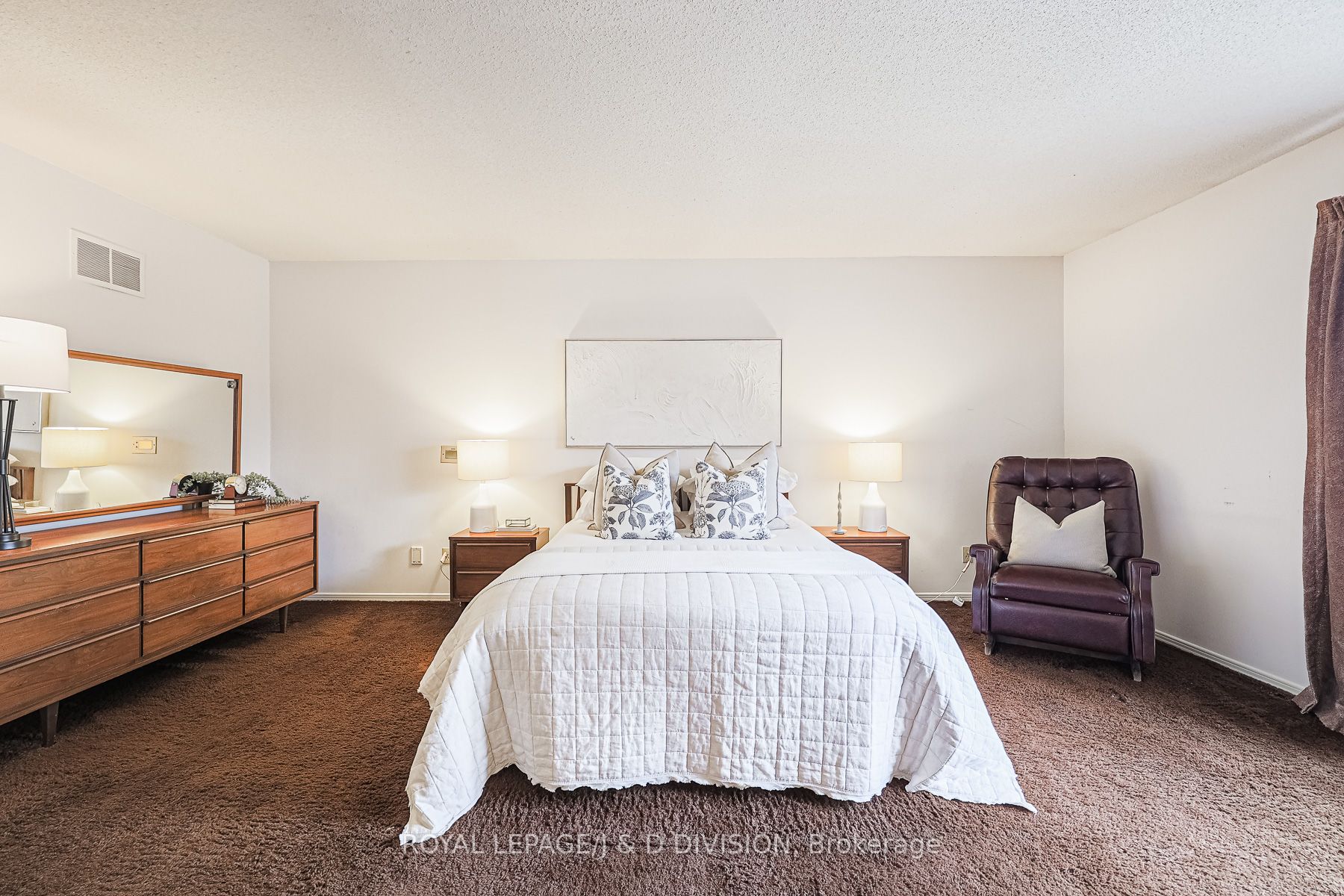 59 Mellowood Drive, Toronto, ON M2L 2E4