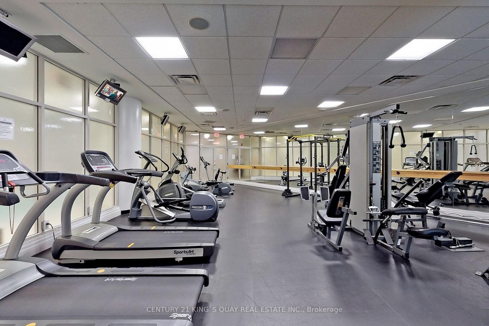 2 Bedrooms Condo at 9 Windermere, Toronto For sale