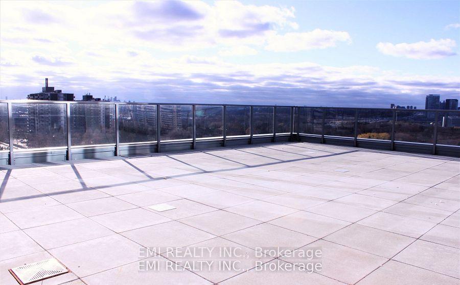 3 Bedrooms Condo at 36 Forest Manor,  Toronto For sale