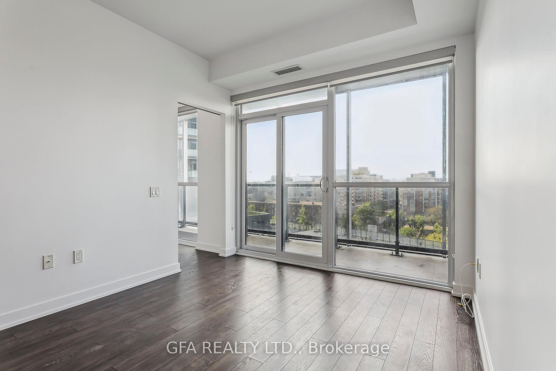 2 Bedrooms Condo at 30 Ordnance, Toronto For sale