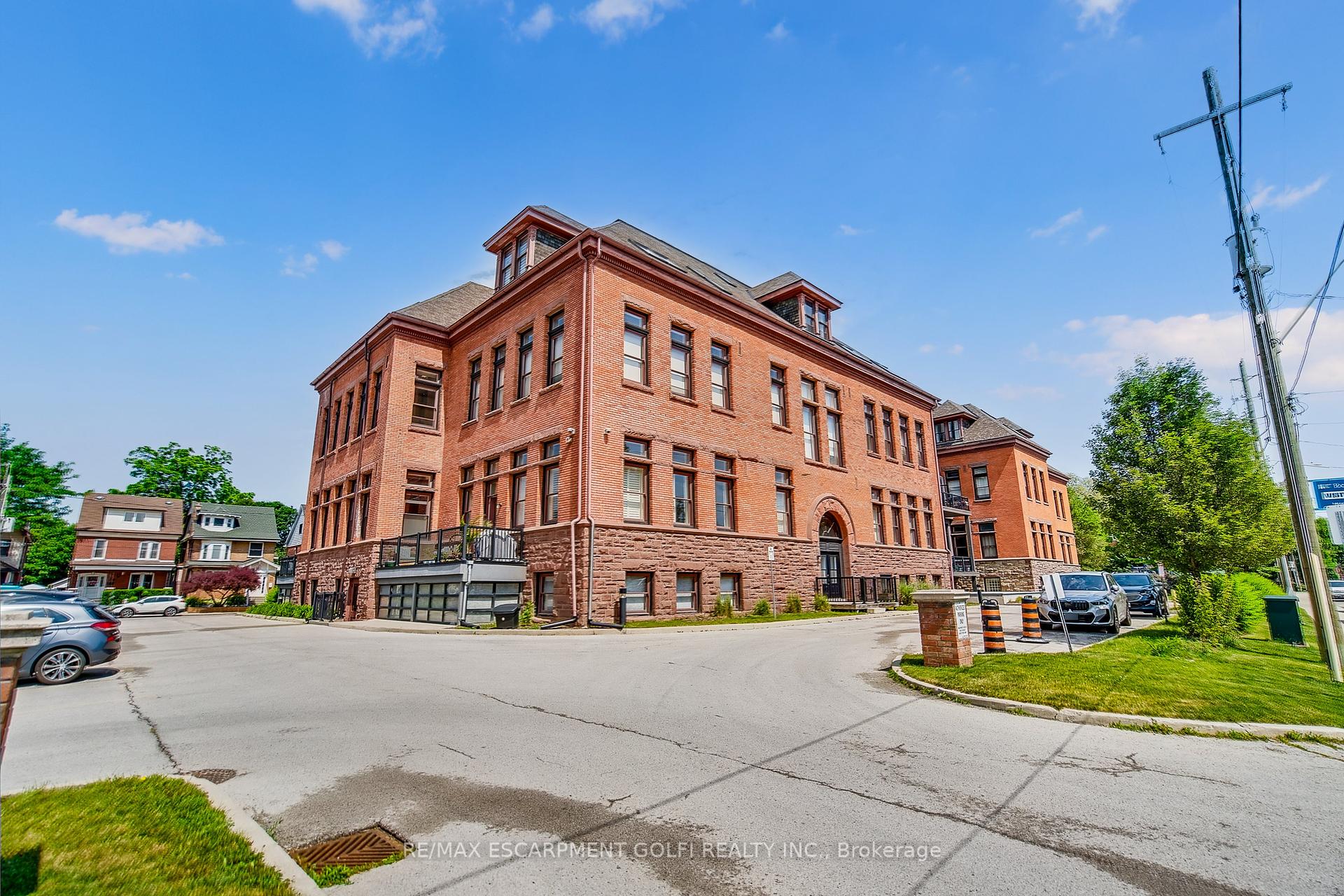 1 Bedroom Condo at 200 STINSON, Hamilton For sale