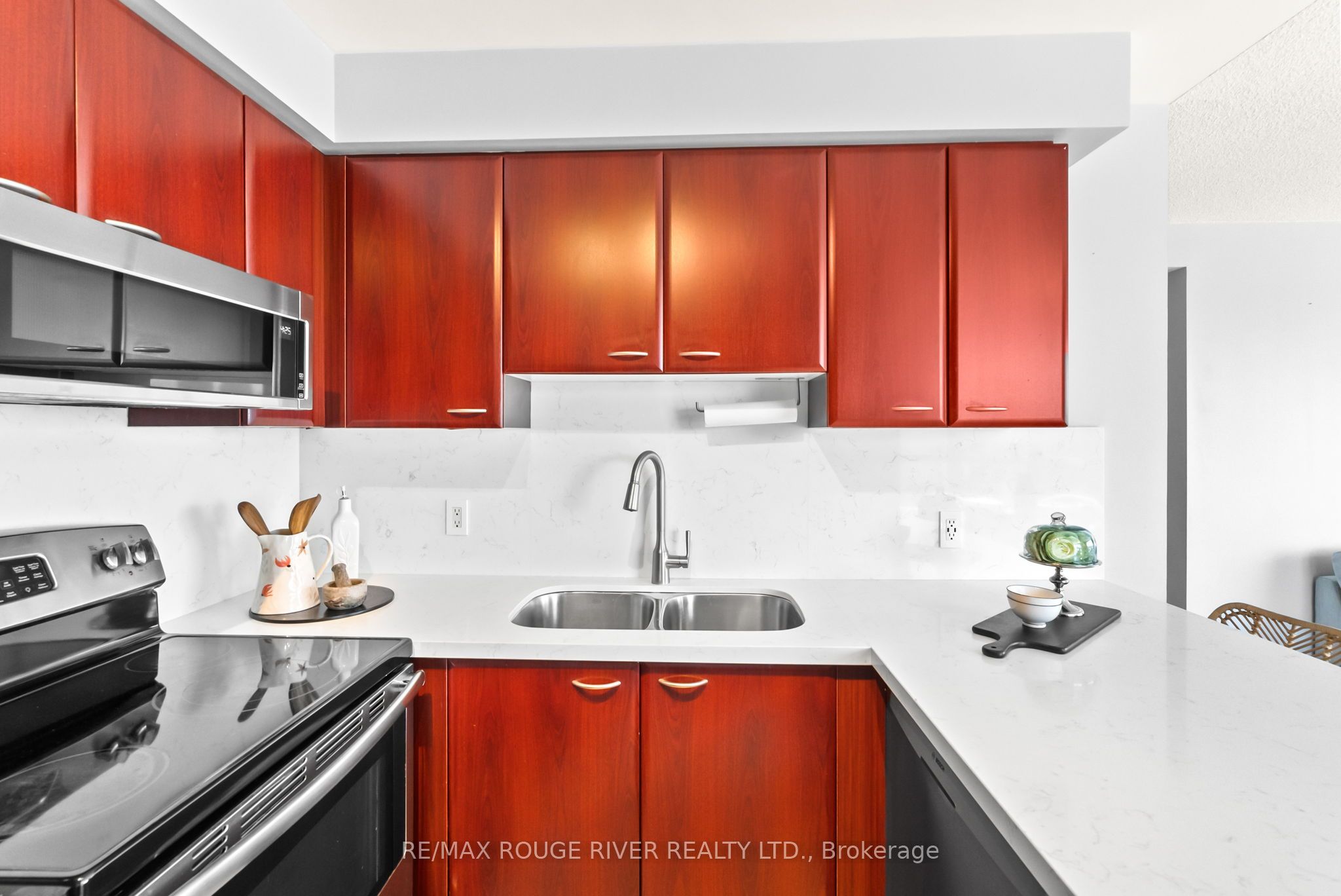 36 Lee Centre Drive, #2610