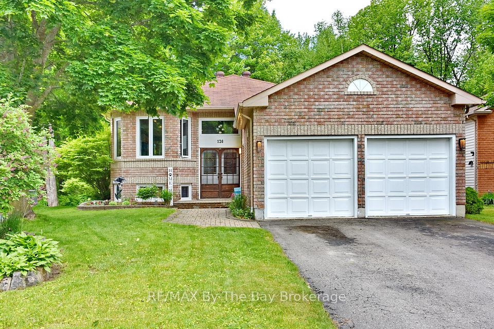 126 Fernbrook