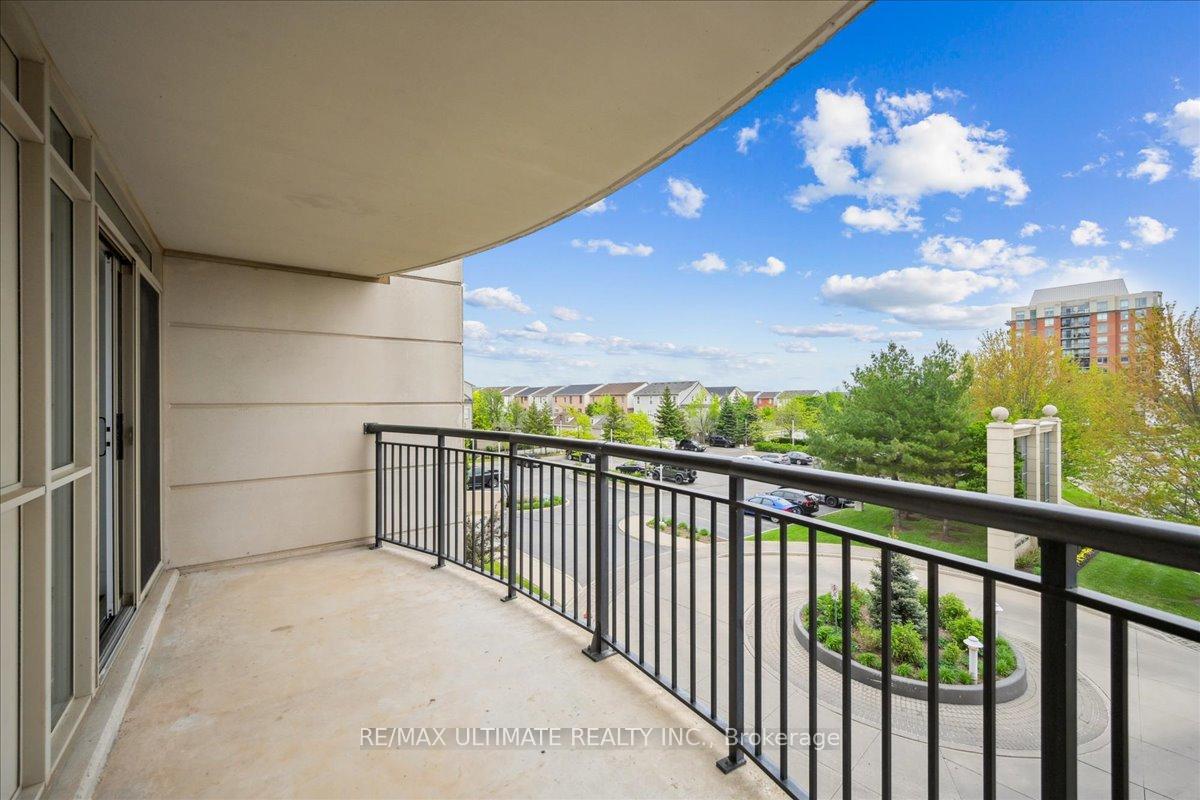 1 Bedroom Condo at 2365 Central Park, Oakville For sale