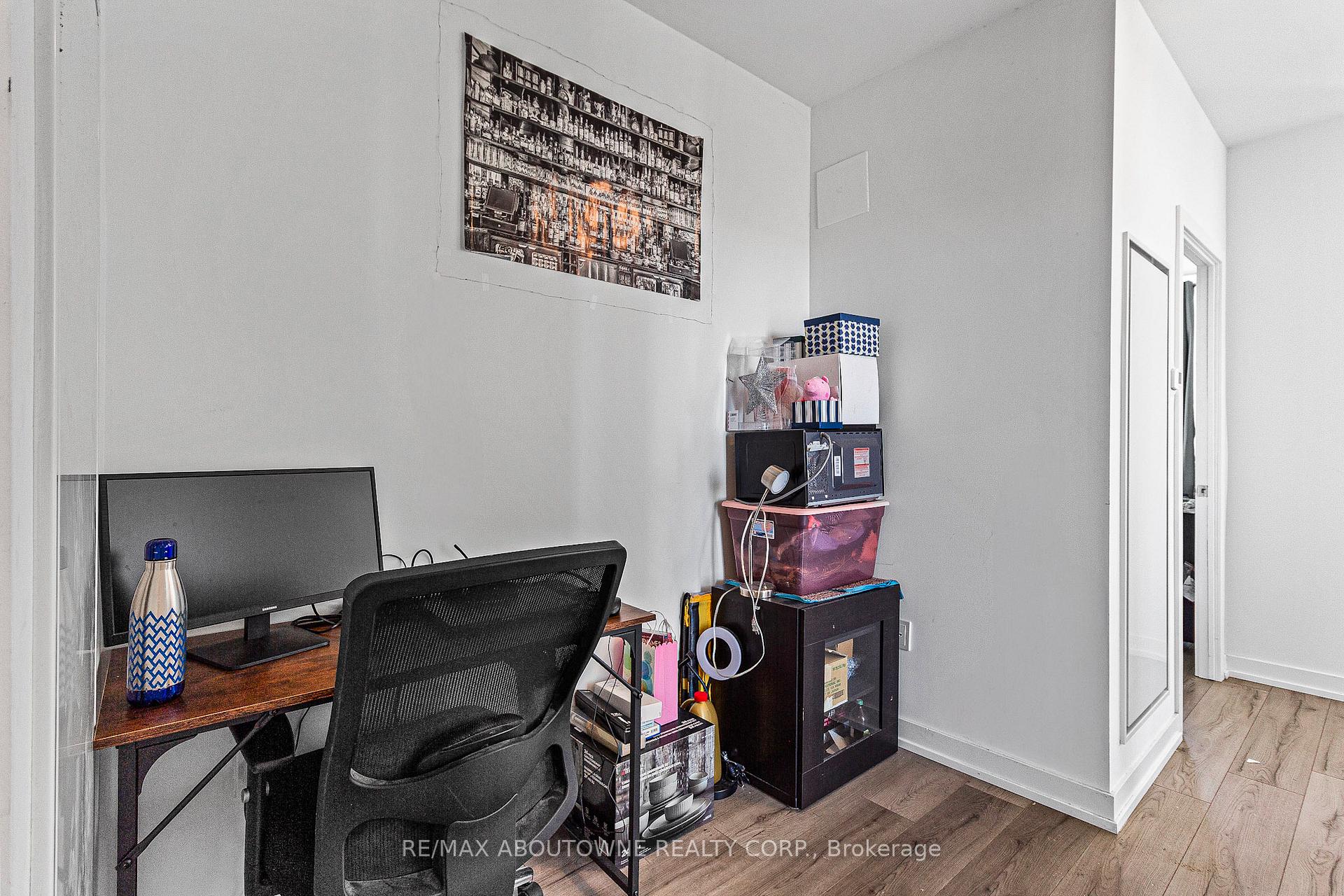 3 Bedrooms Condo at 1195 The Queensway, Toronto For sale