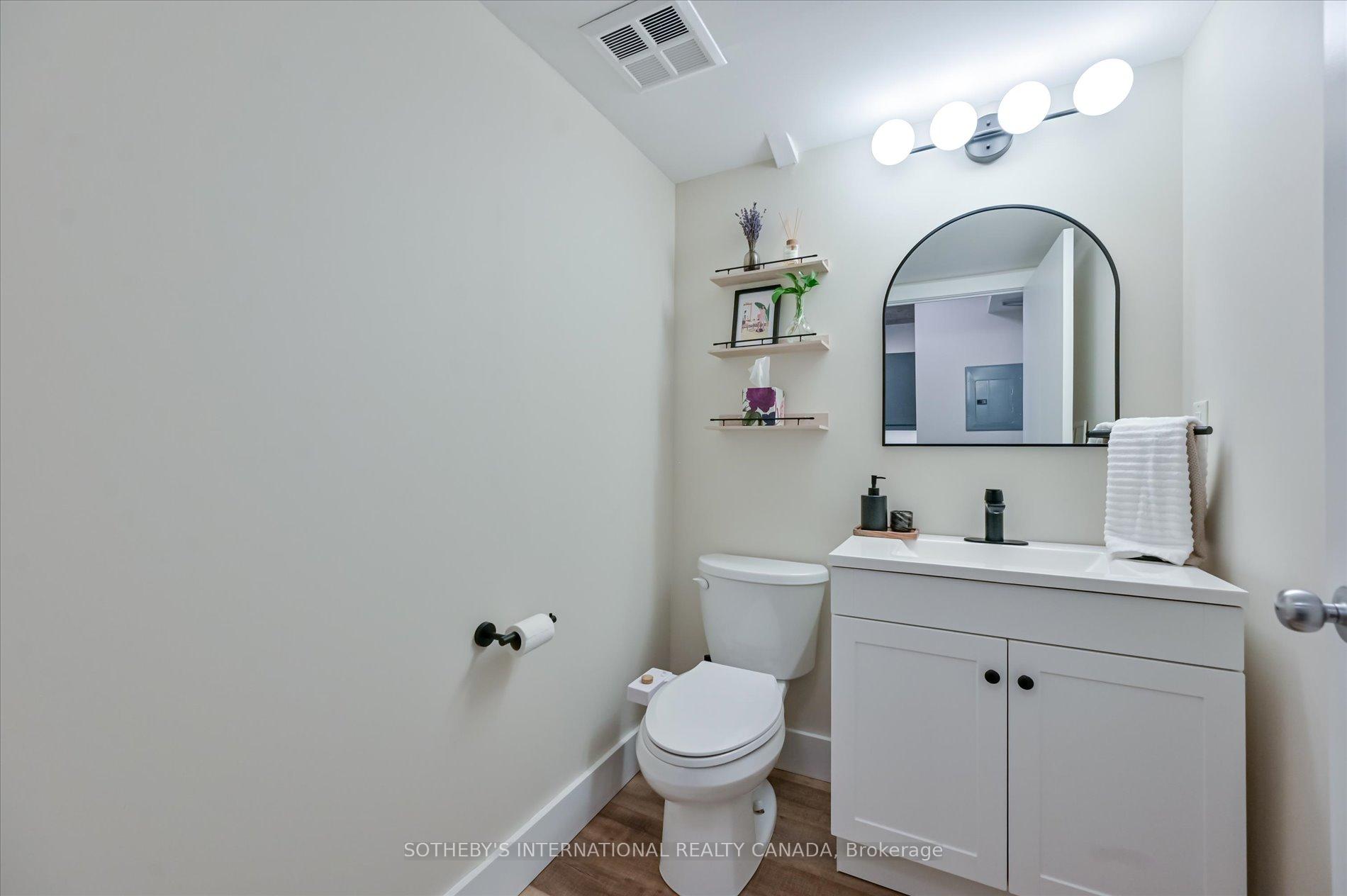 2 Bedrooms Condo at 1029 King, Toronto For sale