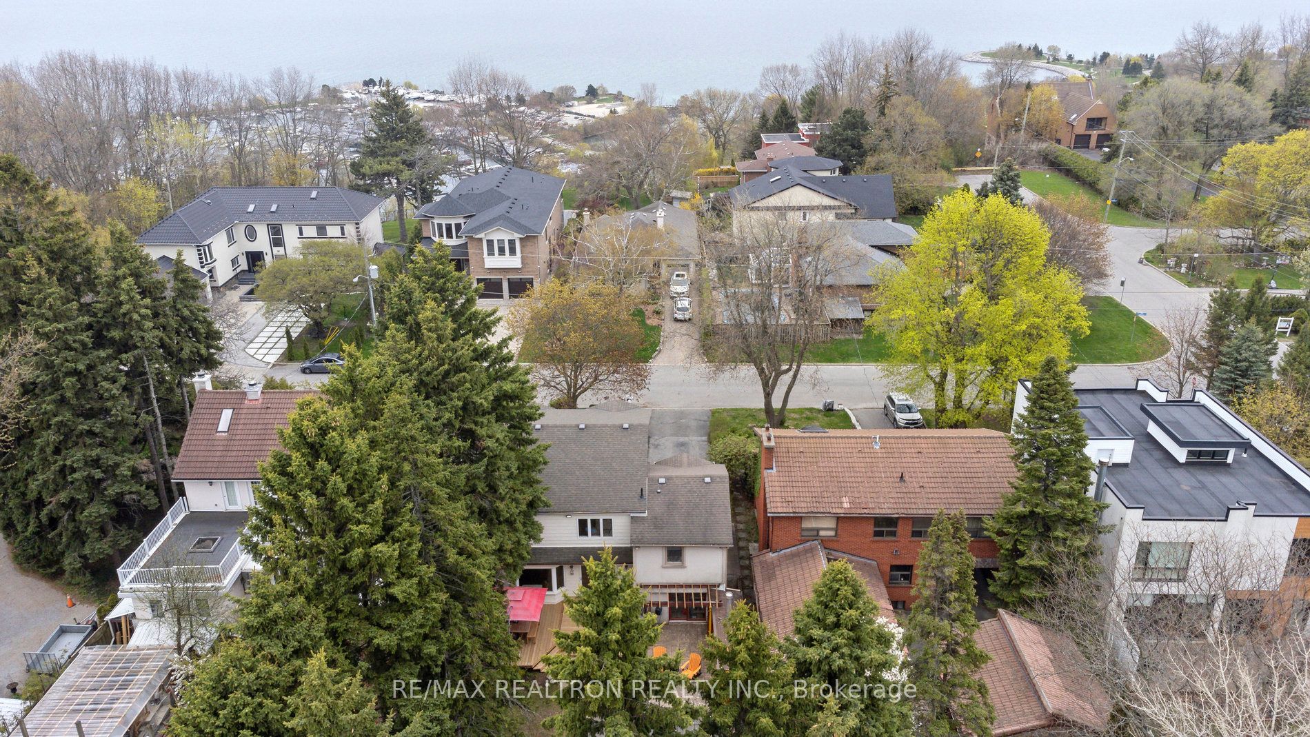 6 Redland Crescent, Toronto, ON M1M 1B6