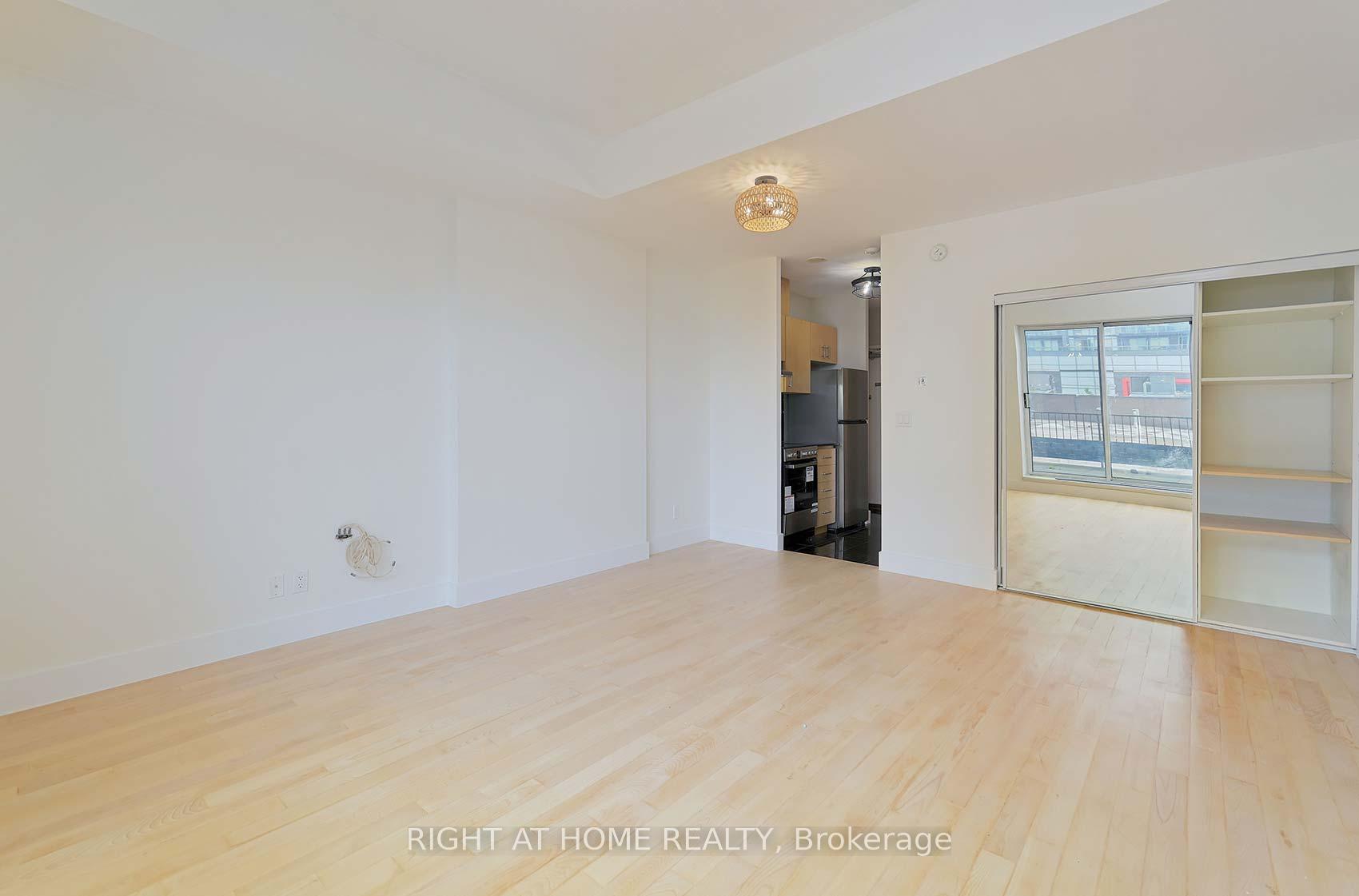 Condo at 2737 Keele, Toronto For sale