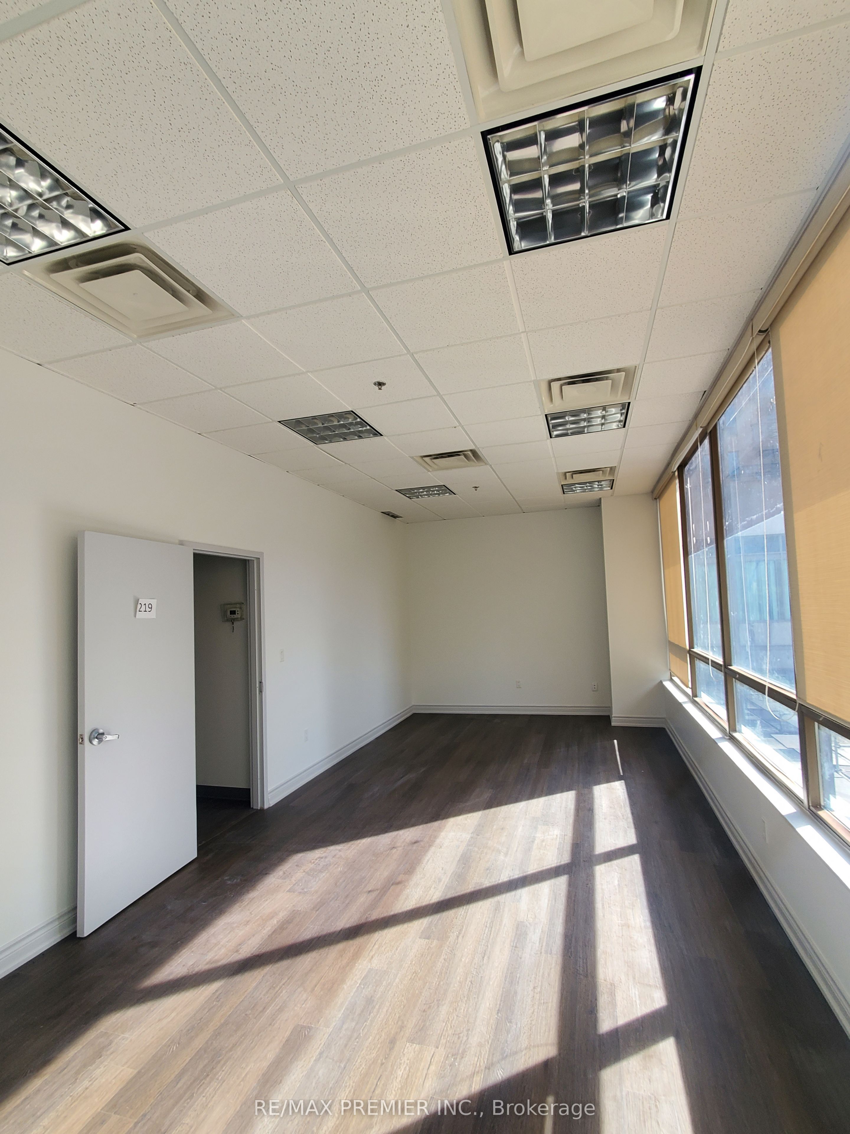 5231 Yonge Street, #203