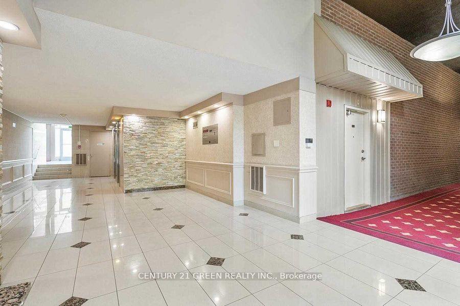 5 Bedrooms Condo at 366 The East Mall, Toronto For sale