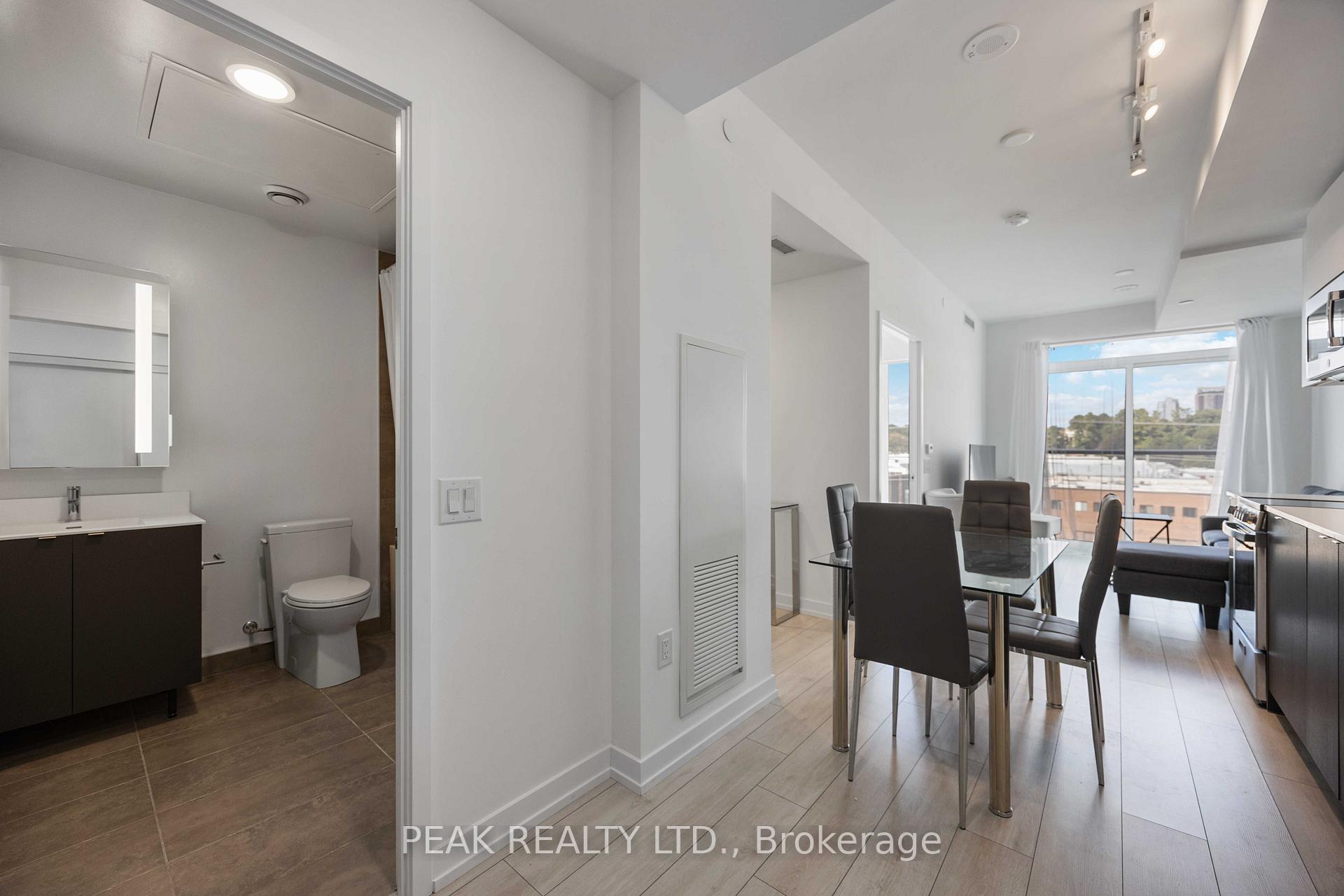 1 Bedroom Condo at 500 Dupont,  Toronto For sale