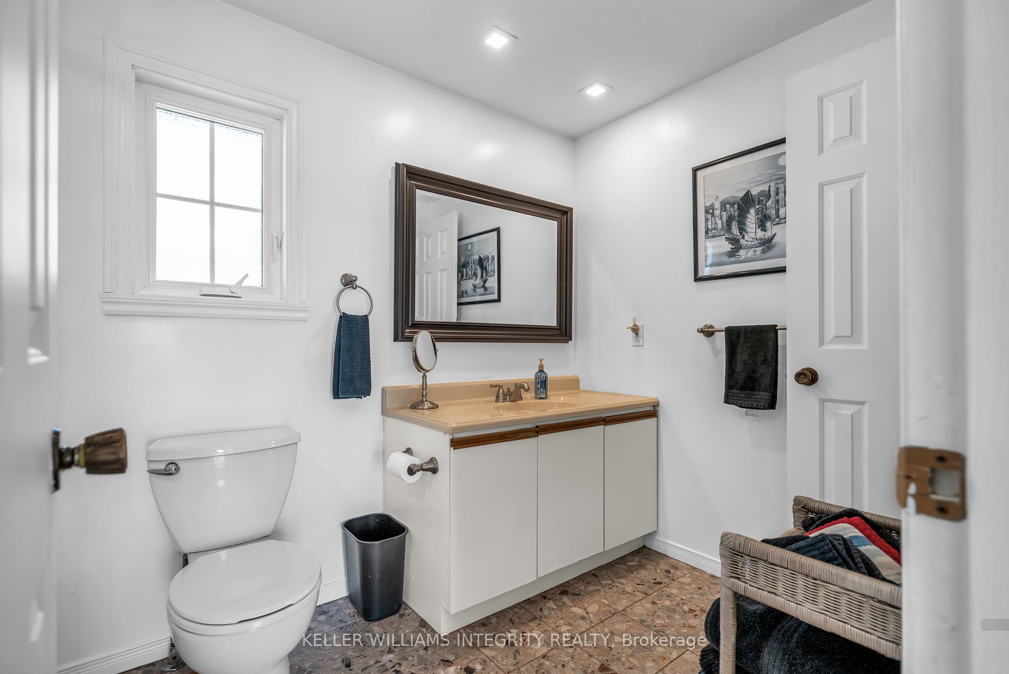 664 Champlain Drive, Cornwall, ON K6H 6P2