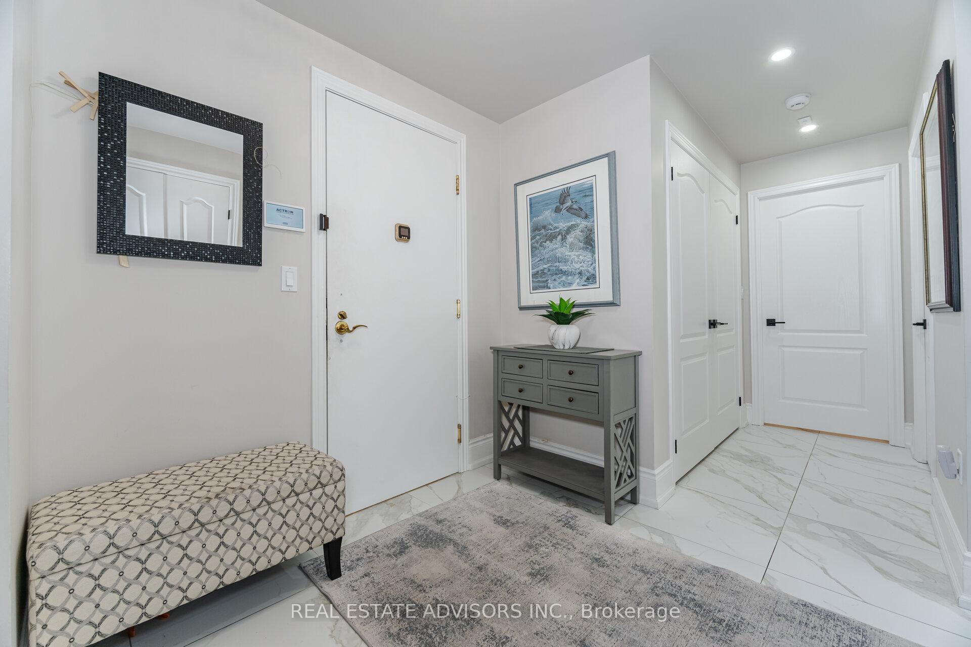3 Bedrooms Condo at 53 Woodbridge, Vaughan For sale