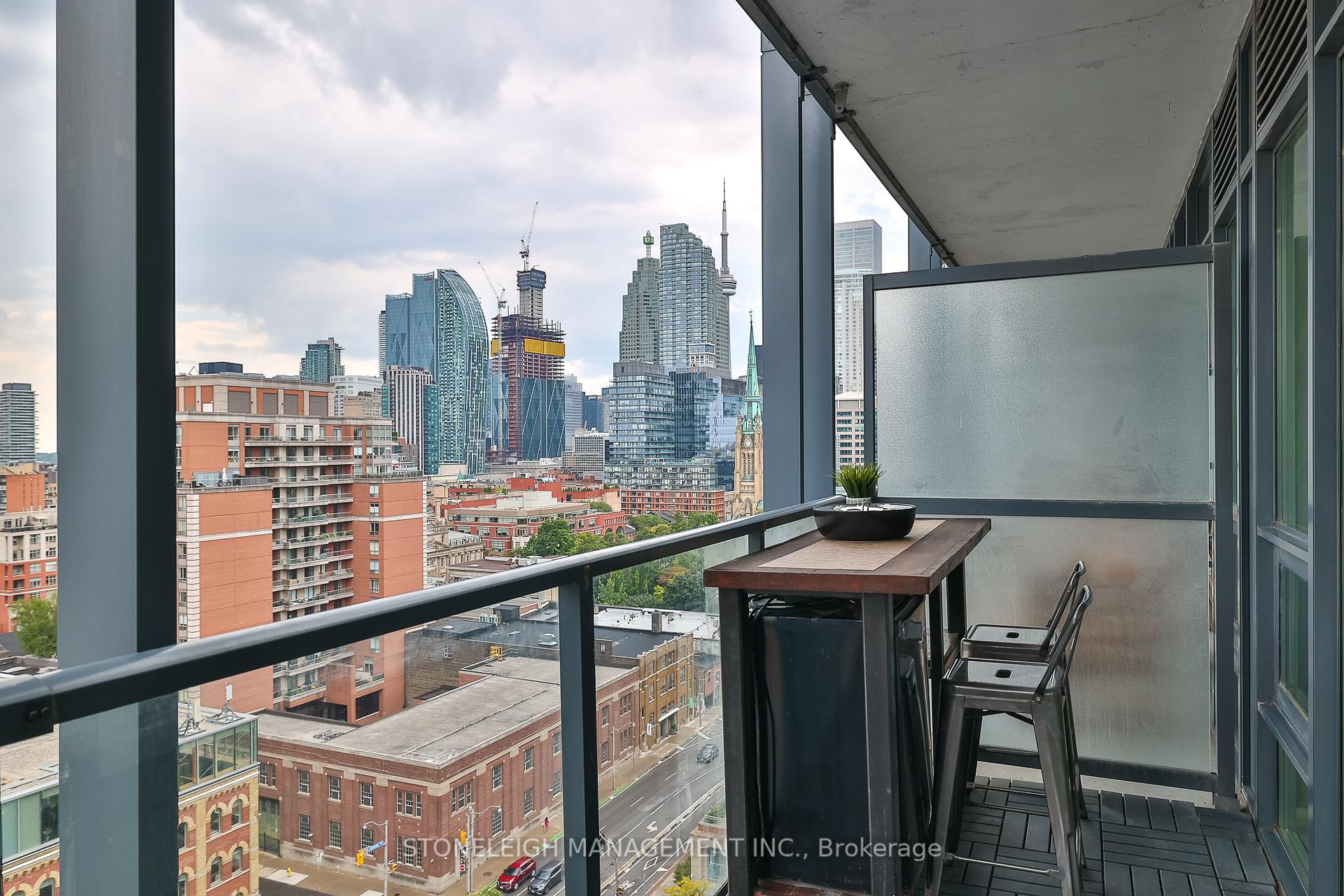 2 Bedrooms Condo at 105 George,  Toronto For sale