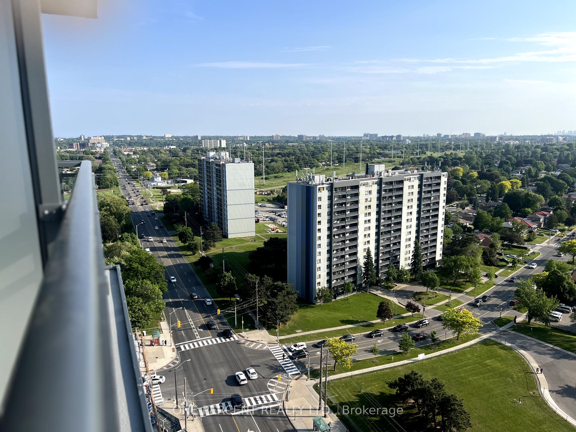 2 Bedrooms Condo at 20 Meadowglen, Toronto For sale
