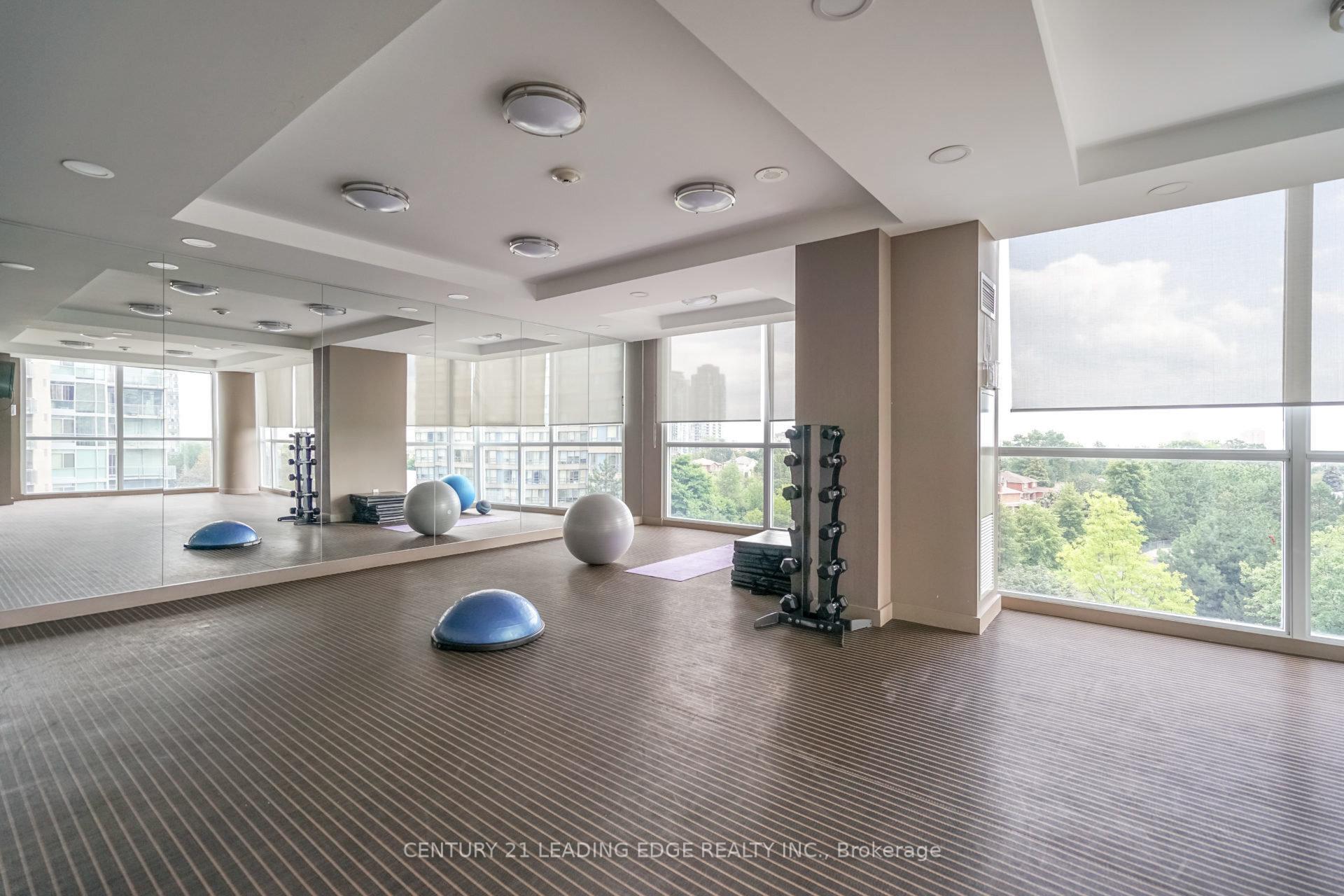 3 Bedrooms Co-op at 223 Webb, Mississauga For sale