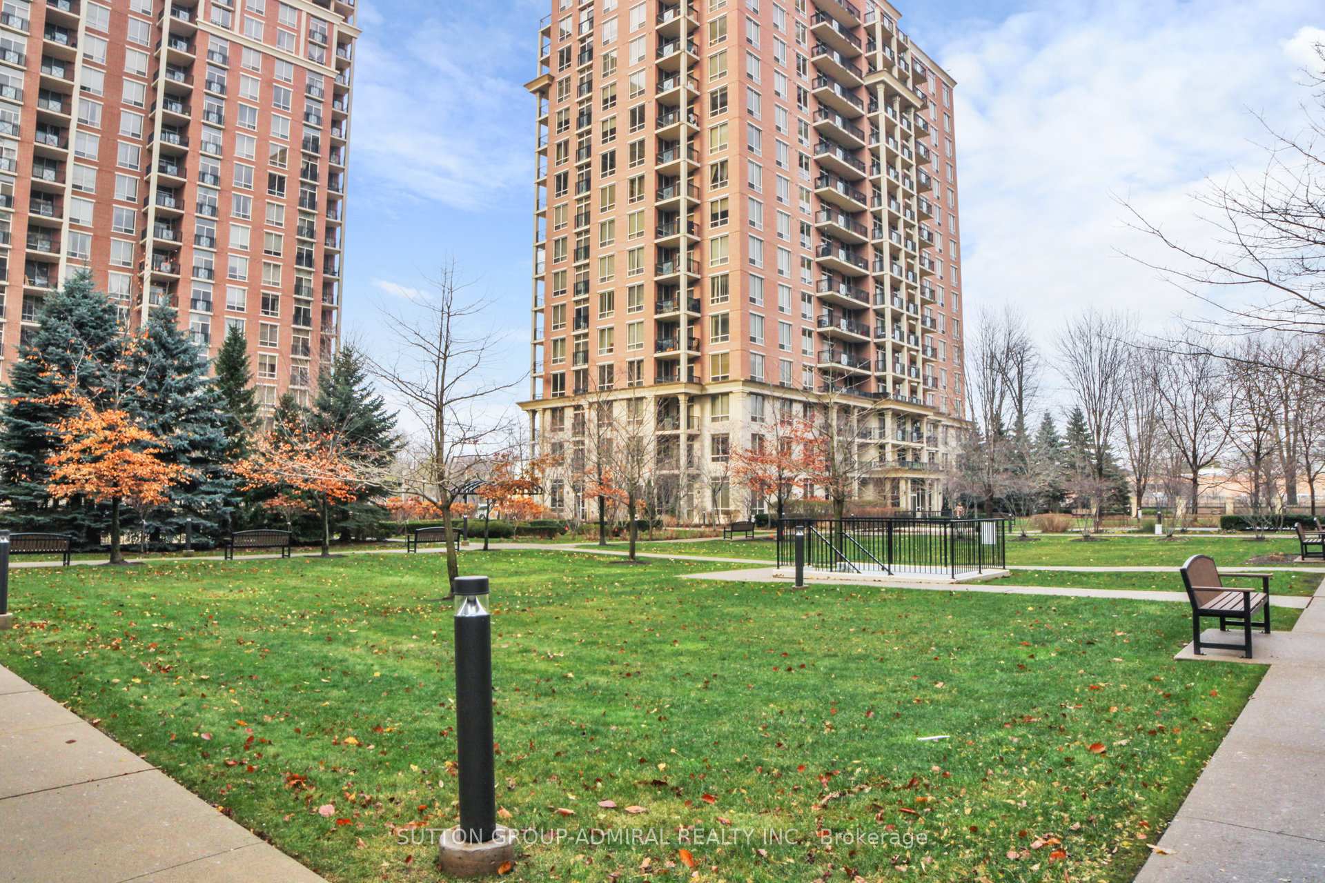 2 Bedrooms Condo at 1101 Leslie, Toronto For sale