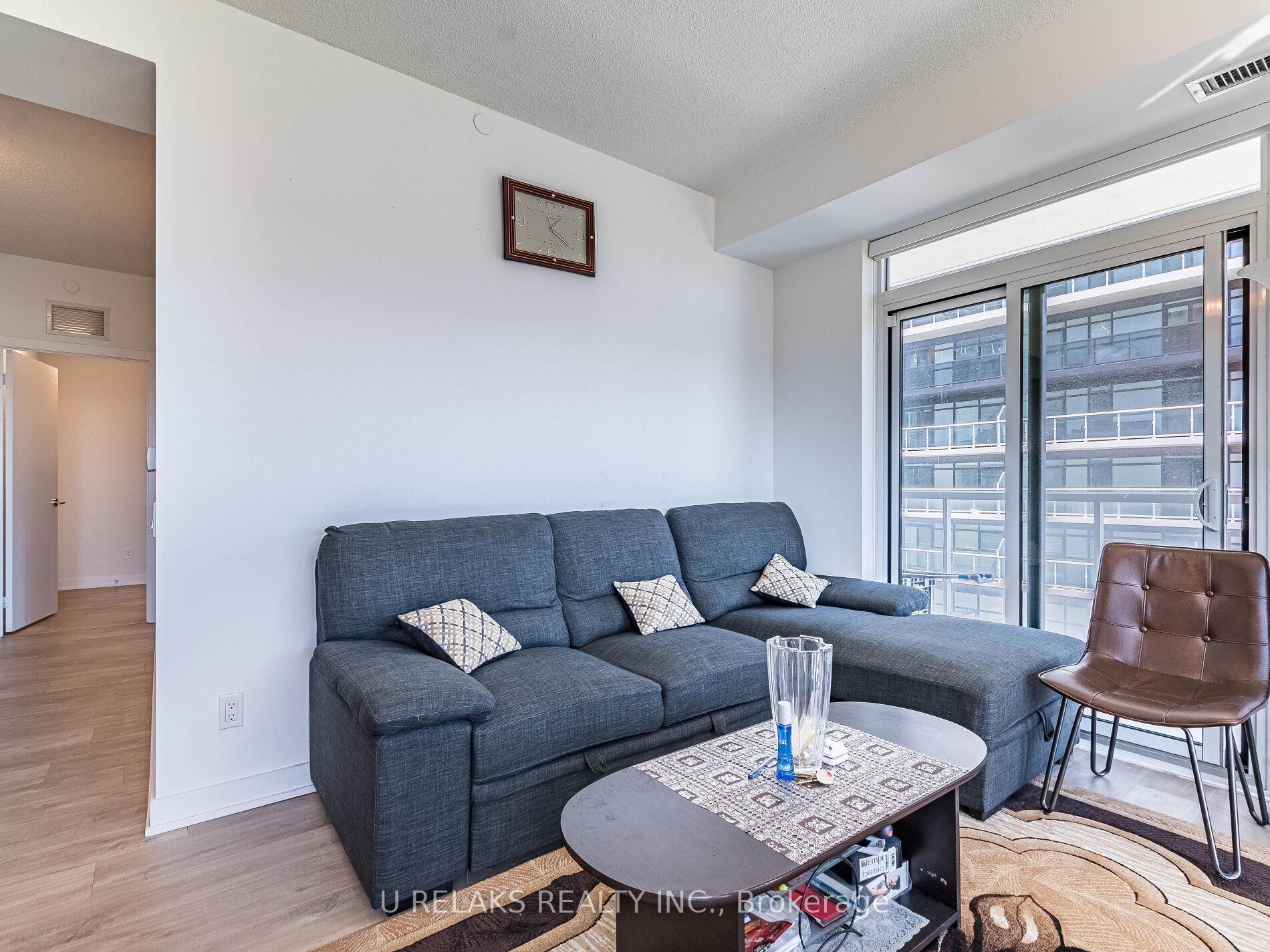 2 Bedrooms Condo at 251 Manitoba,  Toronto For sale