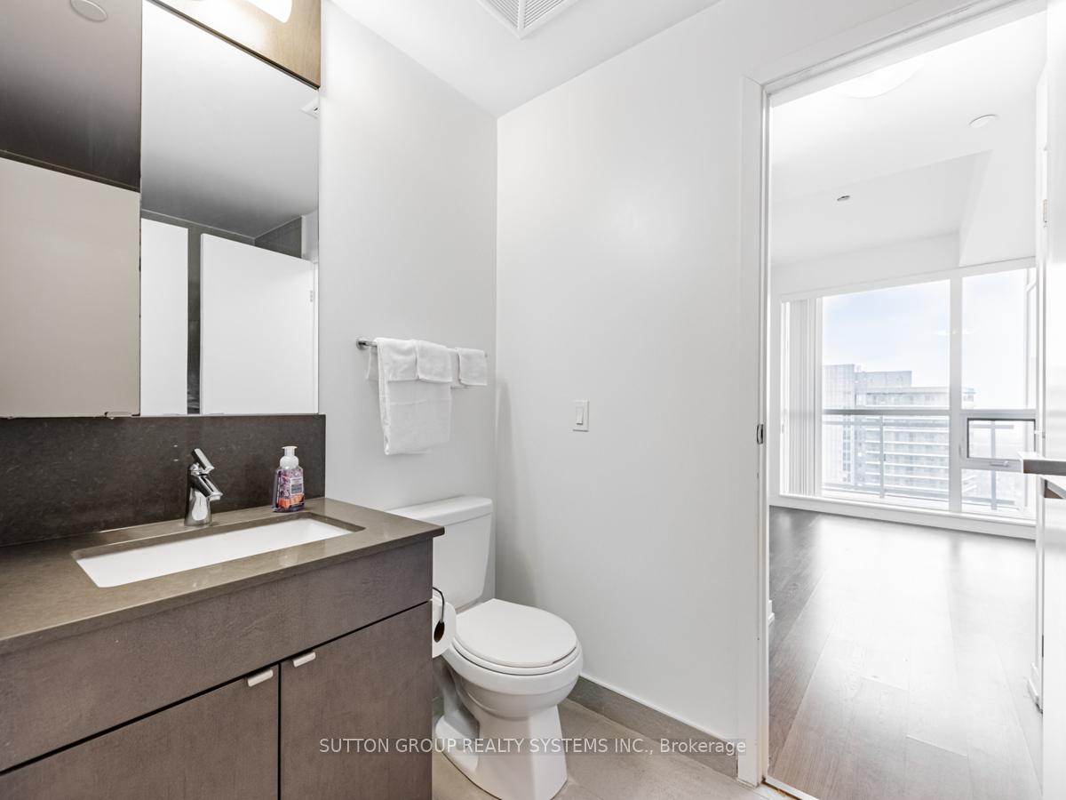 2 Bedrooms Condo at 98 Lillian, Toronto For sale