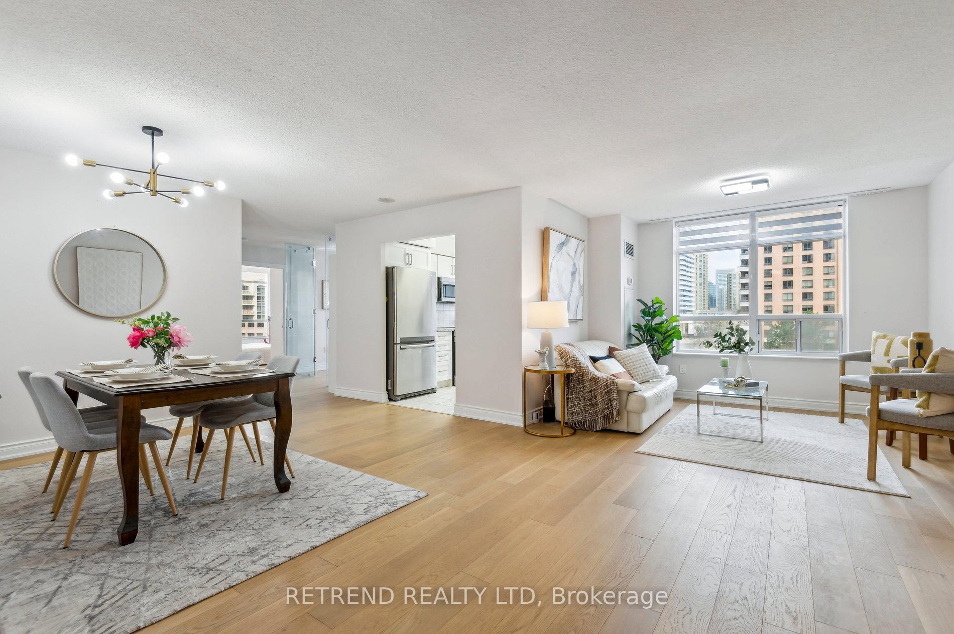 4 Bedrooms Condo at 880 Grandview,  Toronto For sale