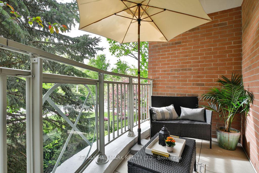 2 Bedrooms Condo at 2511 Bloor, Toronto For sale