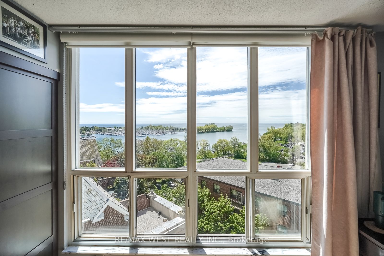 2285 Lake Shore Boulevard W, #602