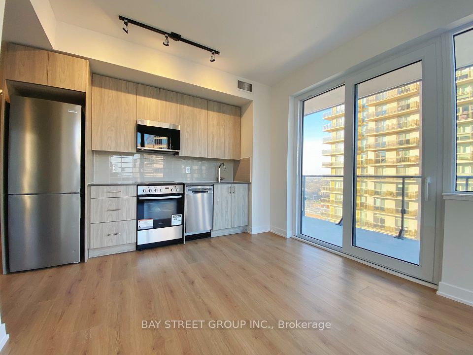 #1010 - 15 Ellerslie Avenue, Toronto, ON M2N 0L7