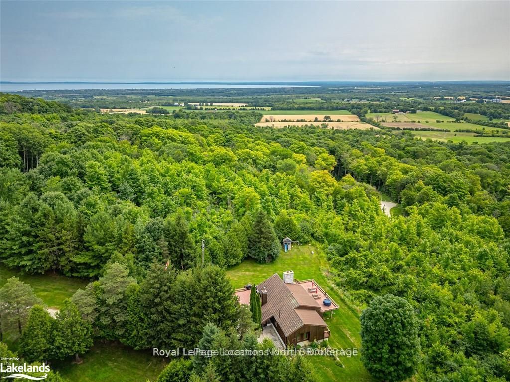 795310 The Blue Mountains Clearview Townline