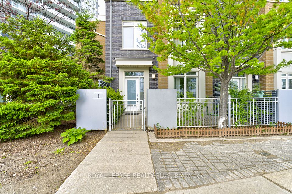 370 Square One