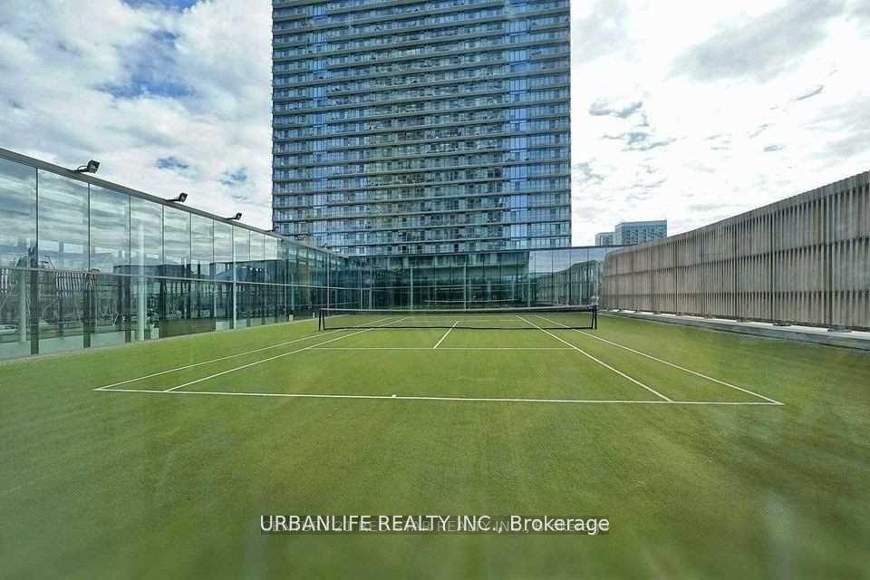 2 Bedrooms Condo at 103 The Queensway, Toronto For sale