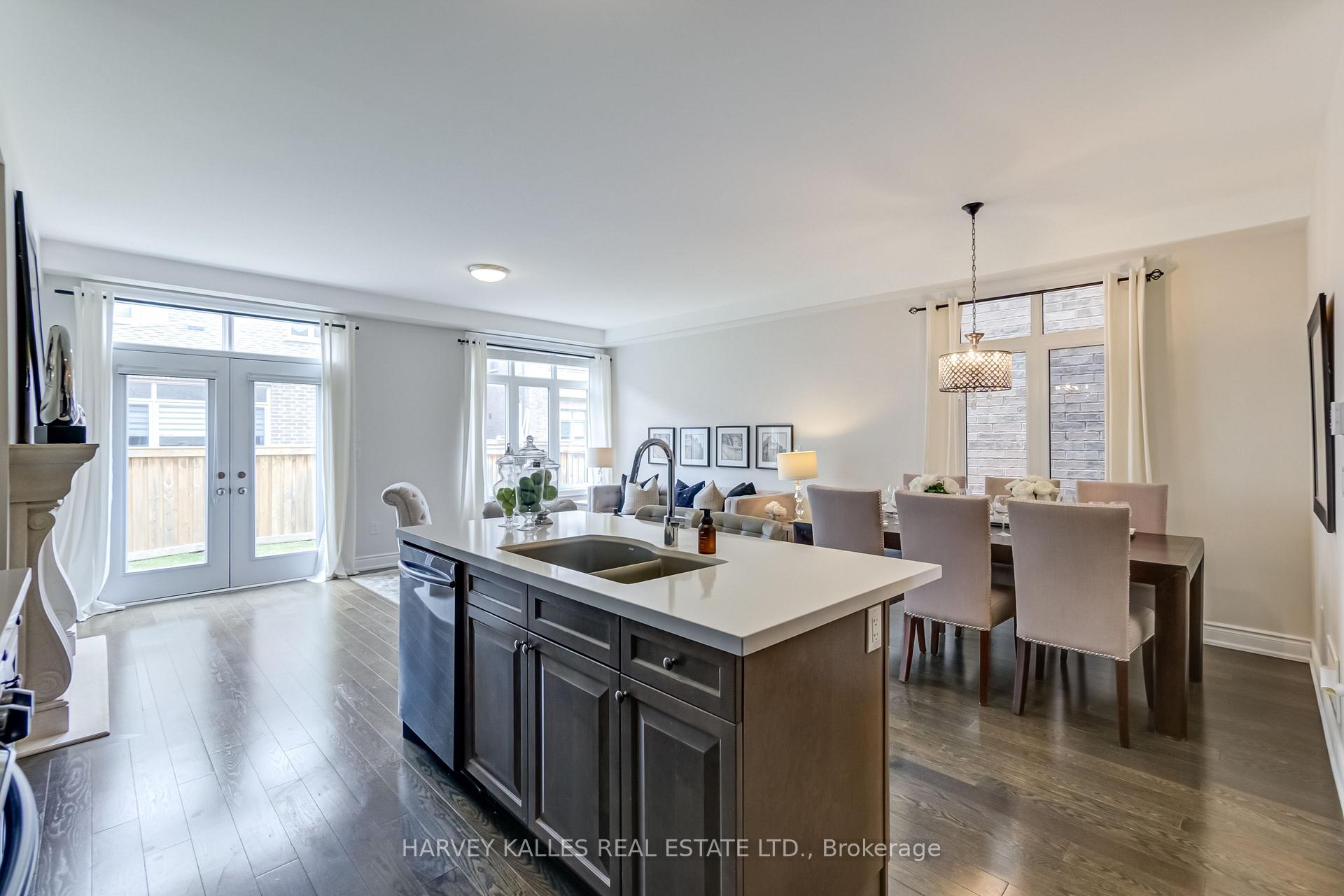 3096 Post Road