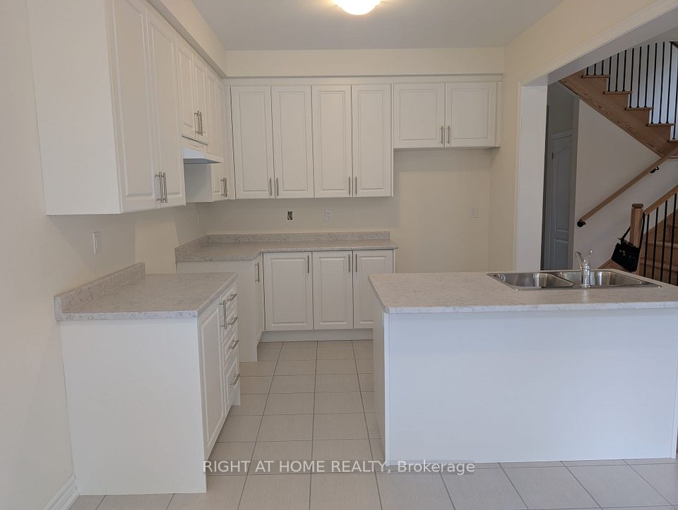 66 North Garden Boulevard, Scugog, ON L9L 0C9
