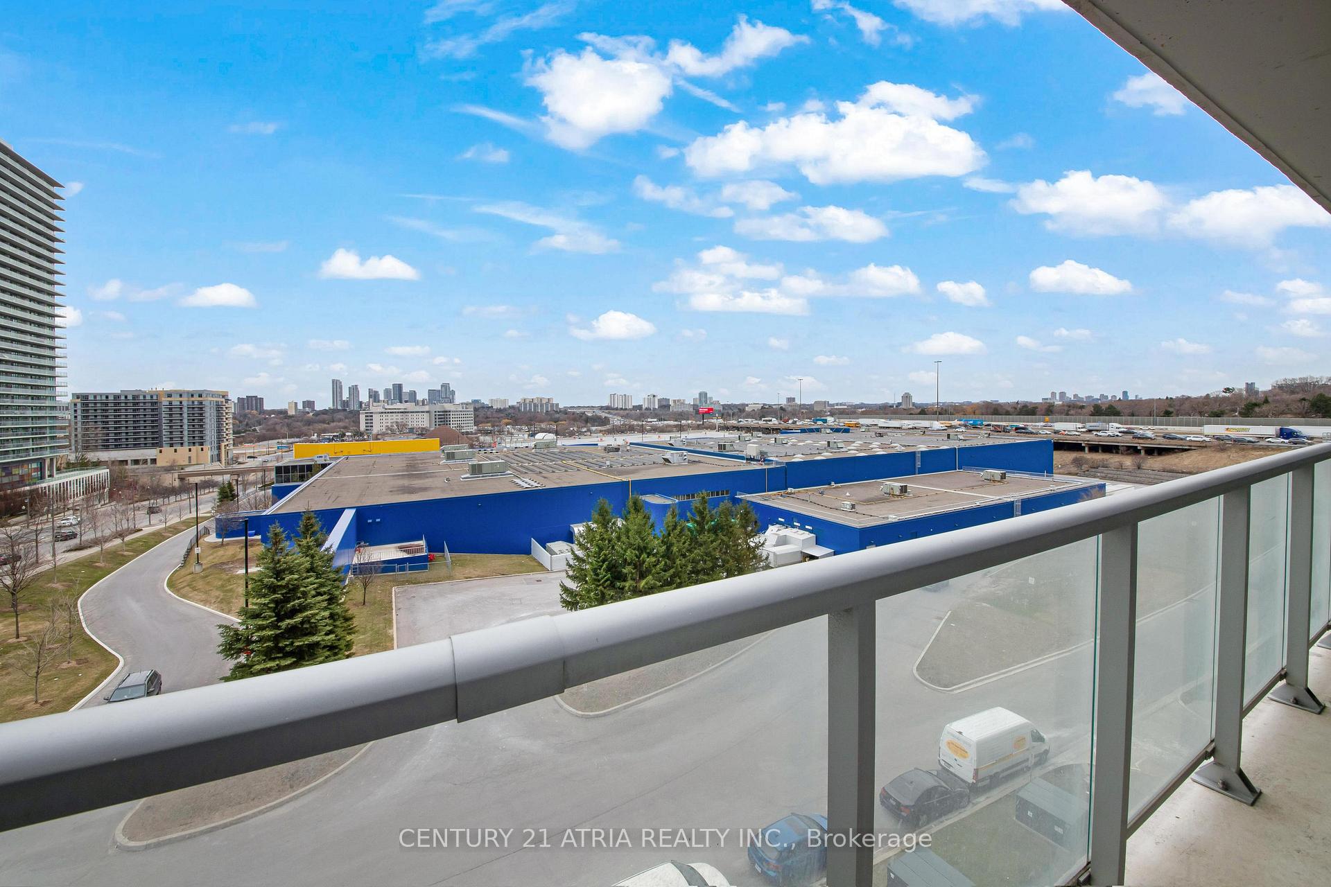 2 Bedrooms Condo at 121 Mcmahon, Toronto For sale