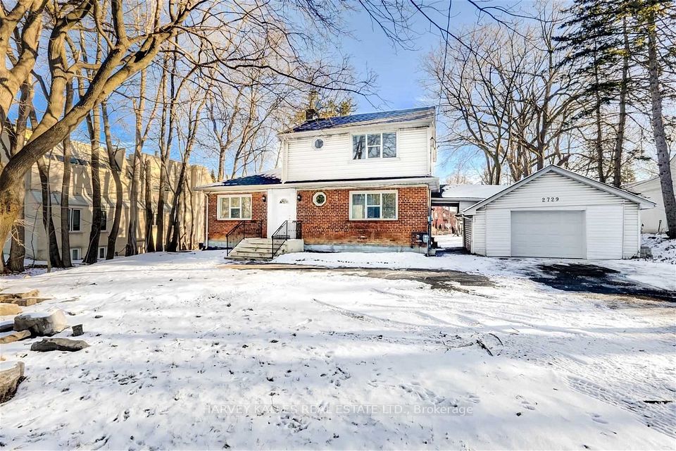 2729 Bayview