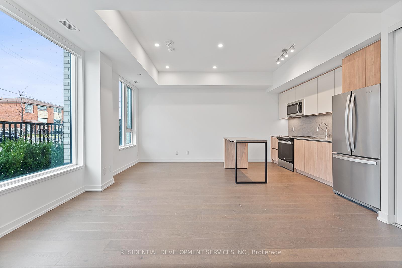 3 Bedrooms Condo at 15 Maryport Ave,  Toronto For sale
