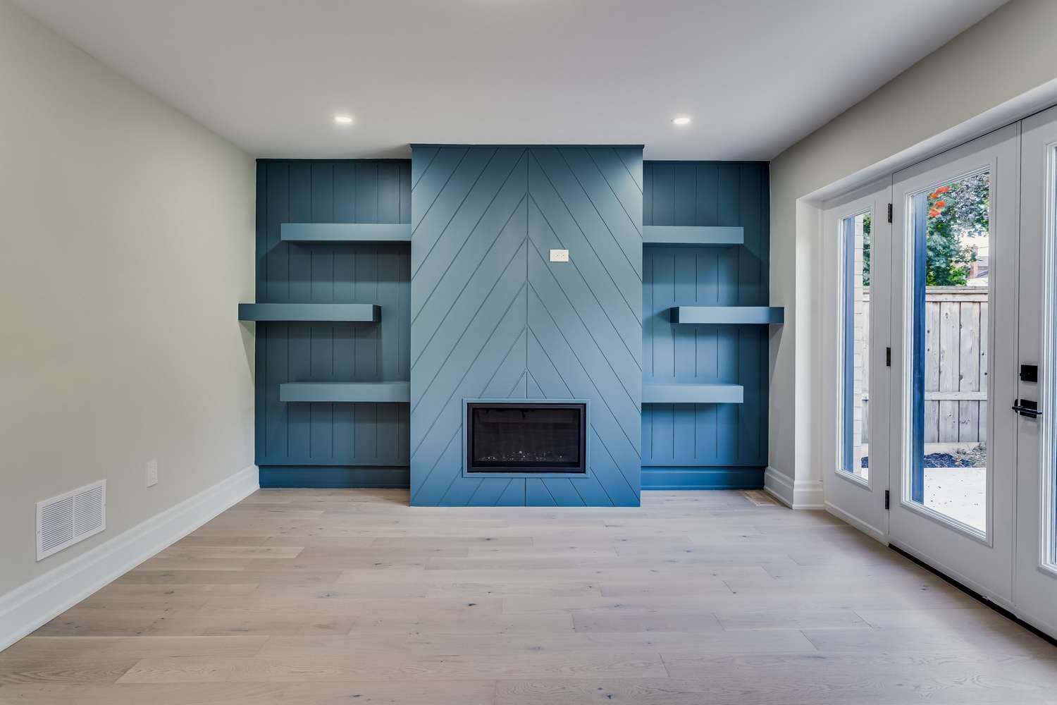 150 Viewmount Avenue